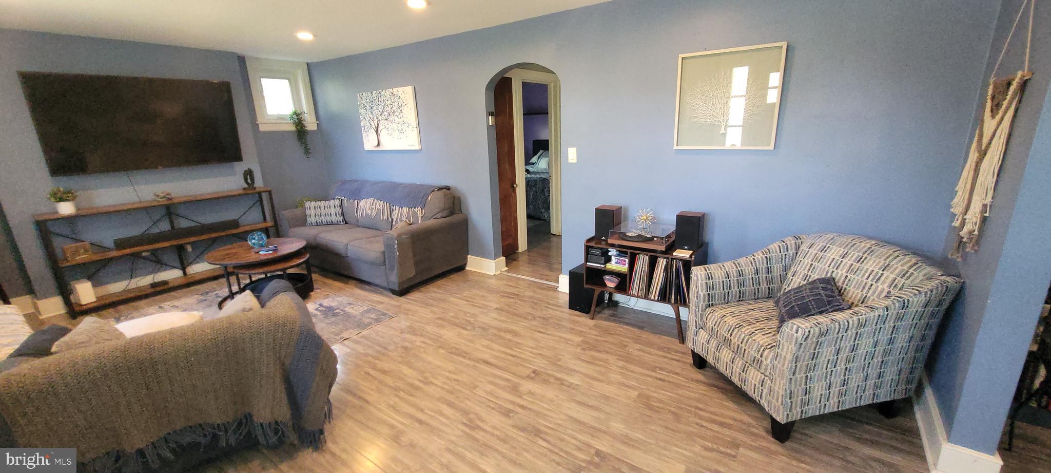 JEFFERSONVILLE - Residential