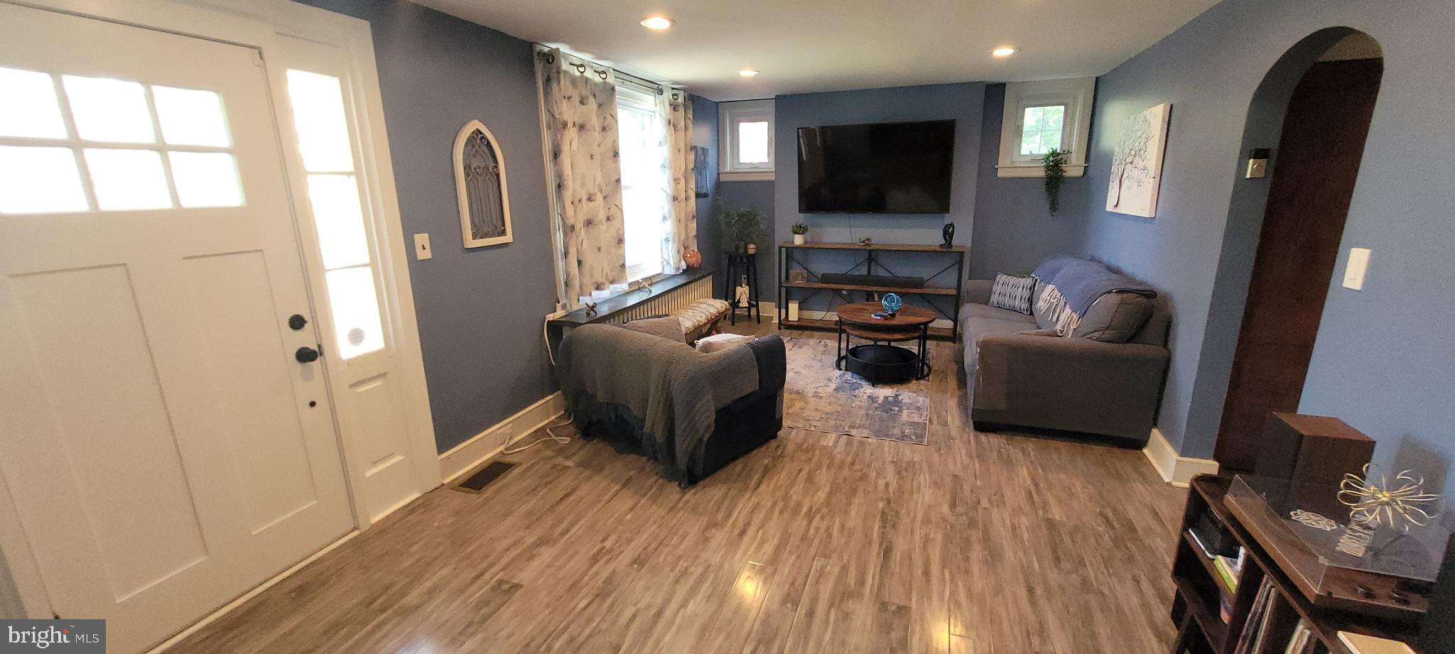 JEFFERSONVILLE - Residential