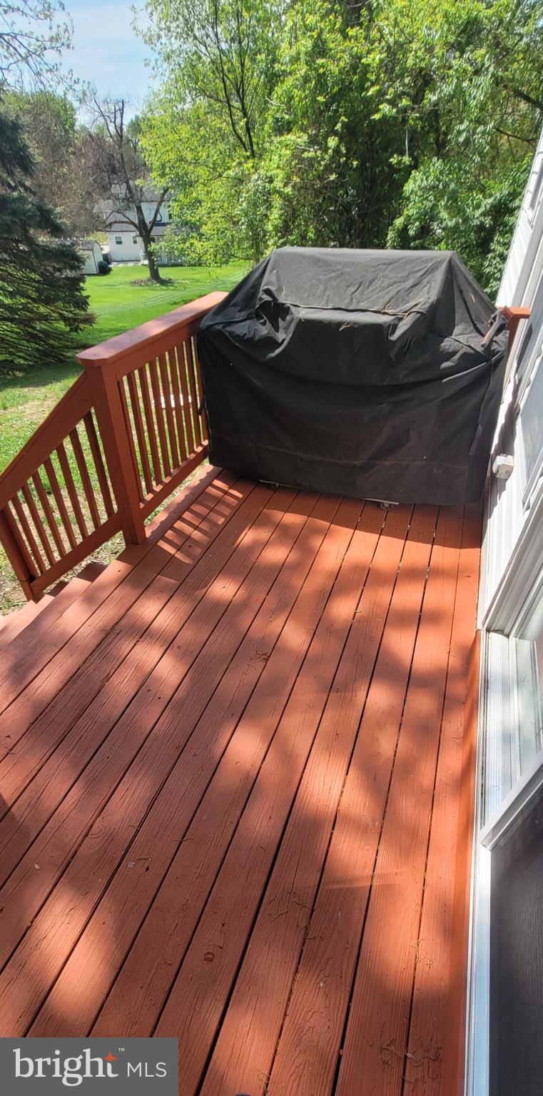 JEFFERSONVILLE - Residential