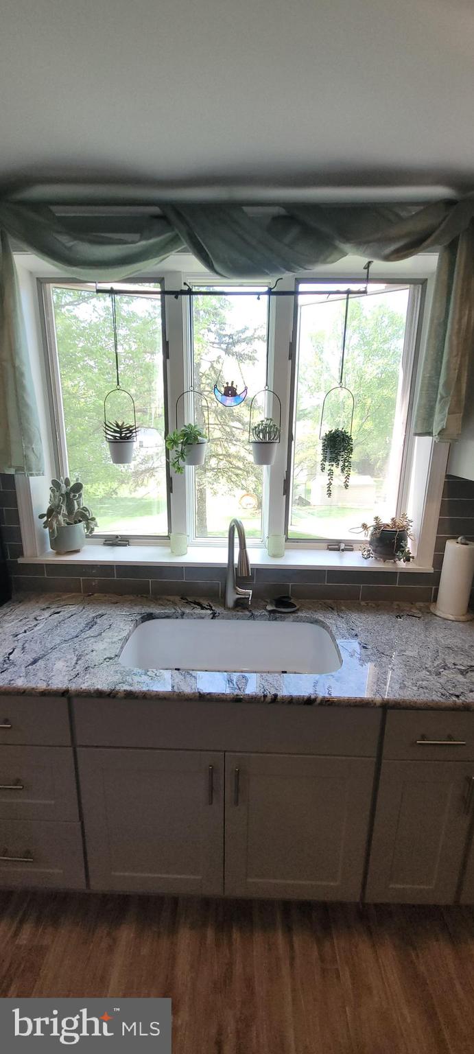 JEFFERSONVILLE - Residential