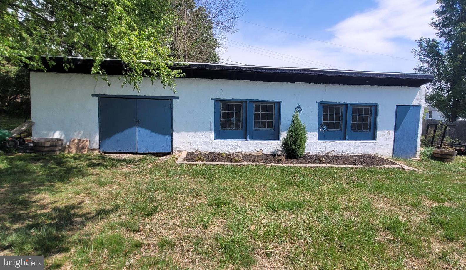 JEFFERSONVILLE - Residential