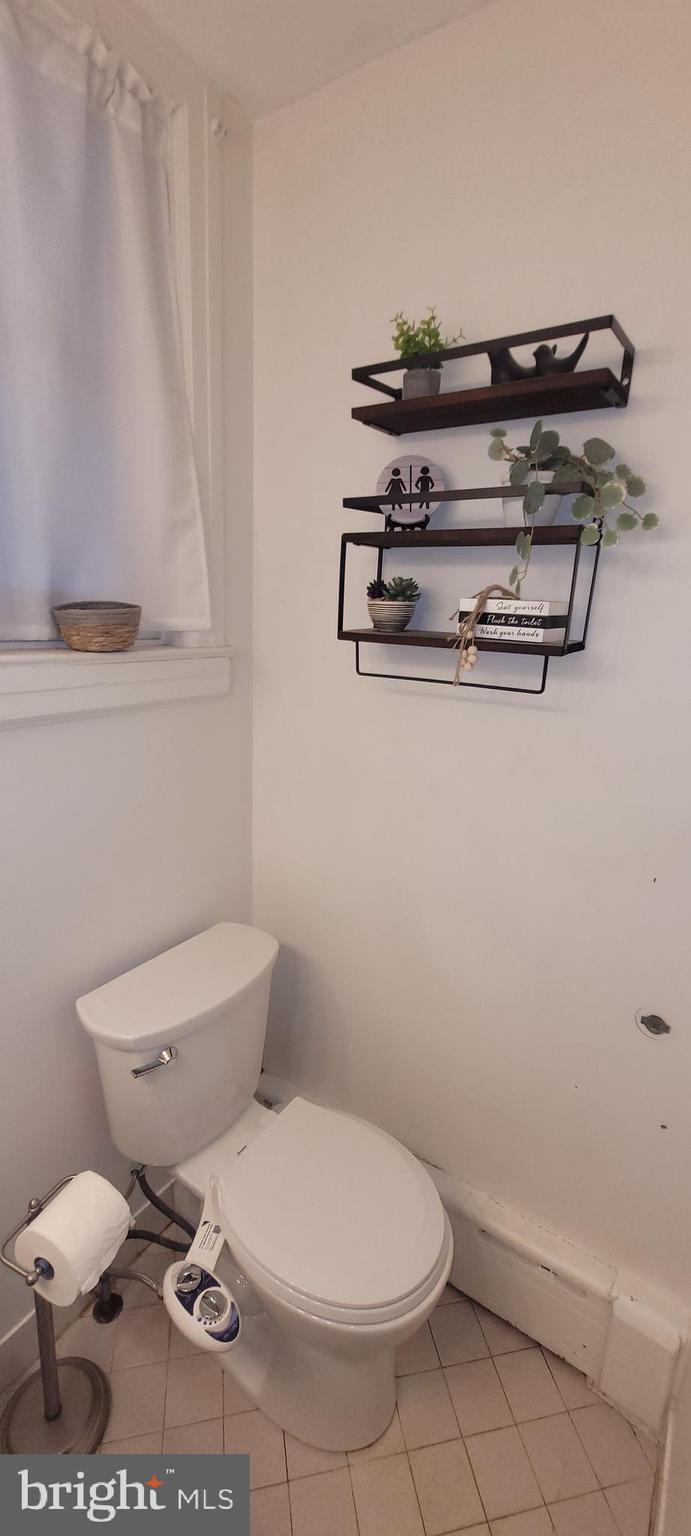 JEFFERSONVILLE - Residential