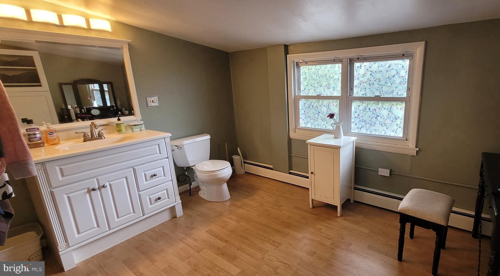 JEFFERSONVILLE - Residential