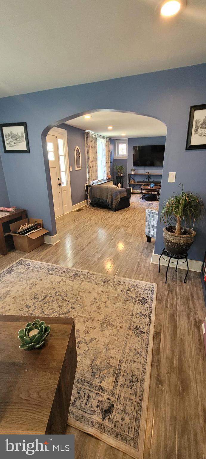 JEFFERSONVILLE - Residential