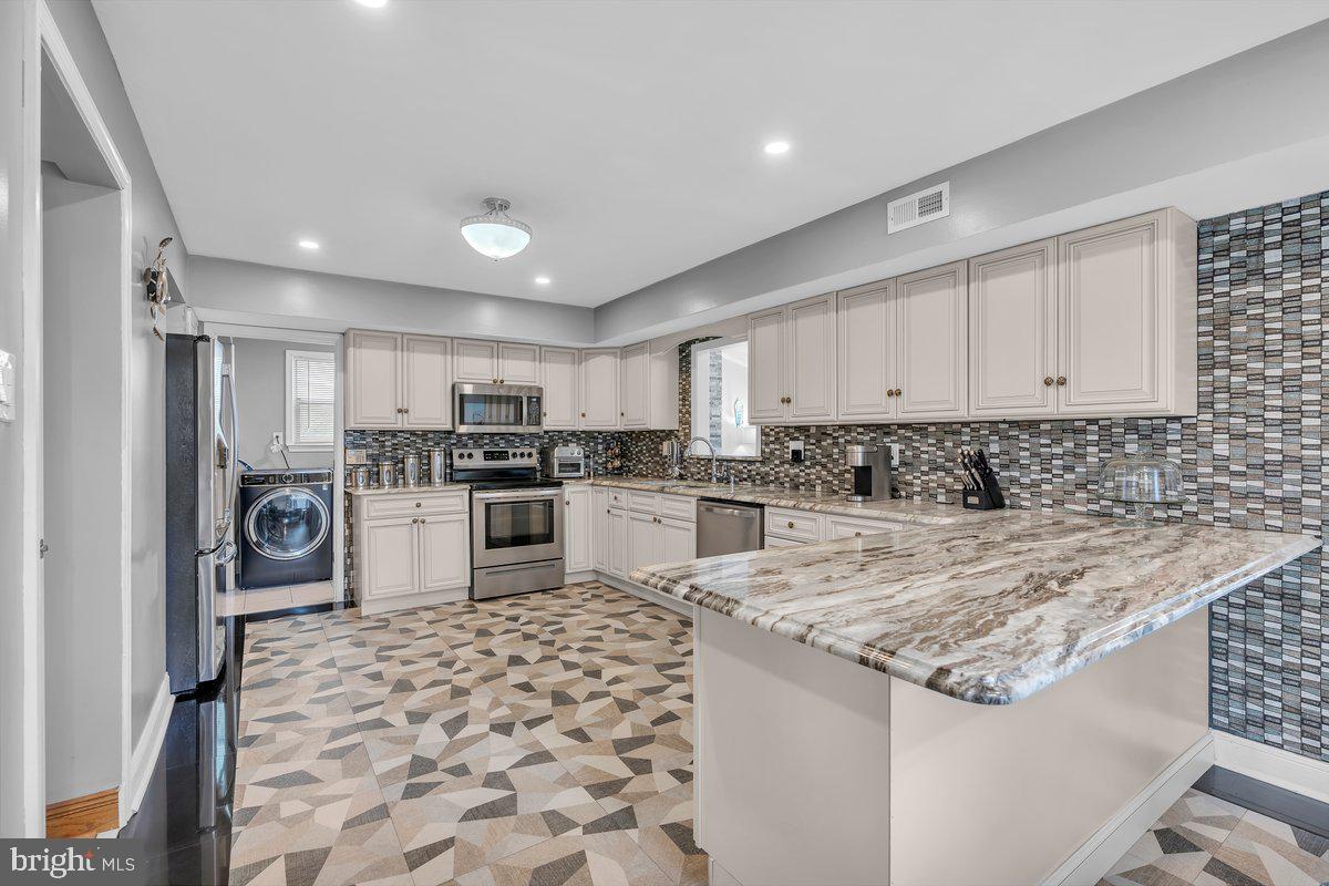 NESHAMINY VALLEY - Residential