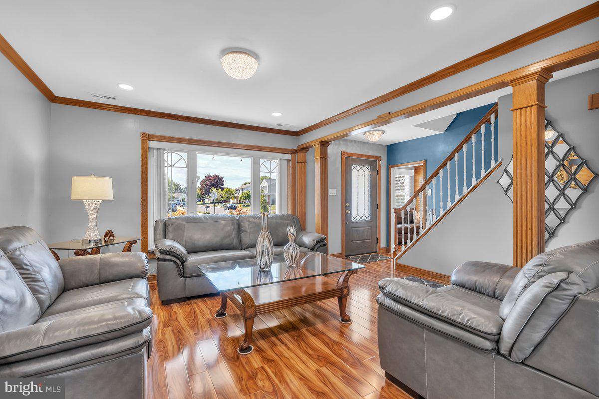 NESHAMINY VALLEY - Residential