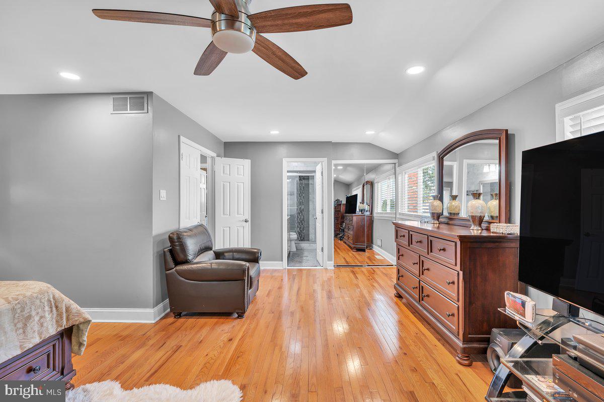 NESHAMINY VALLEY - Residential