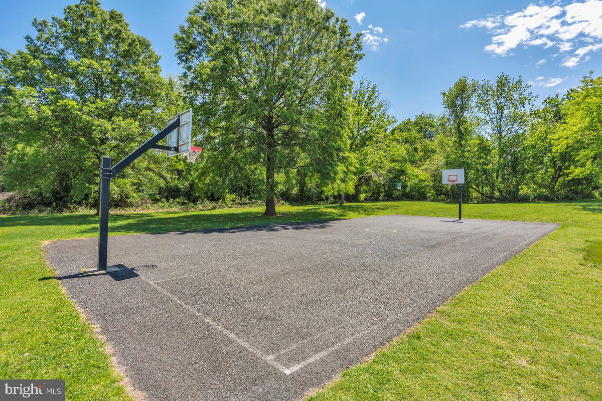 NESHAMINY VALLEY - Residential