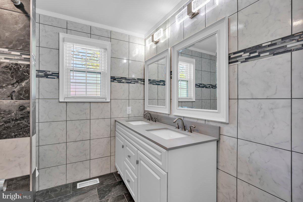 NESHAMINY VALLEY - Residential