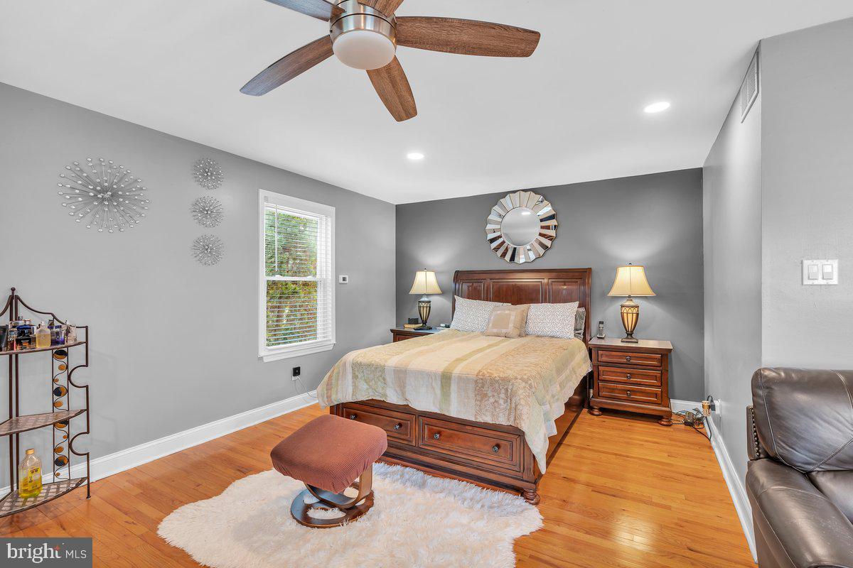 NESHAMINY VALLEY - Residential