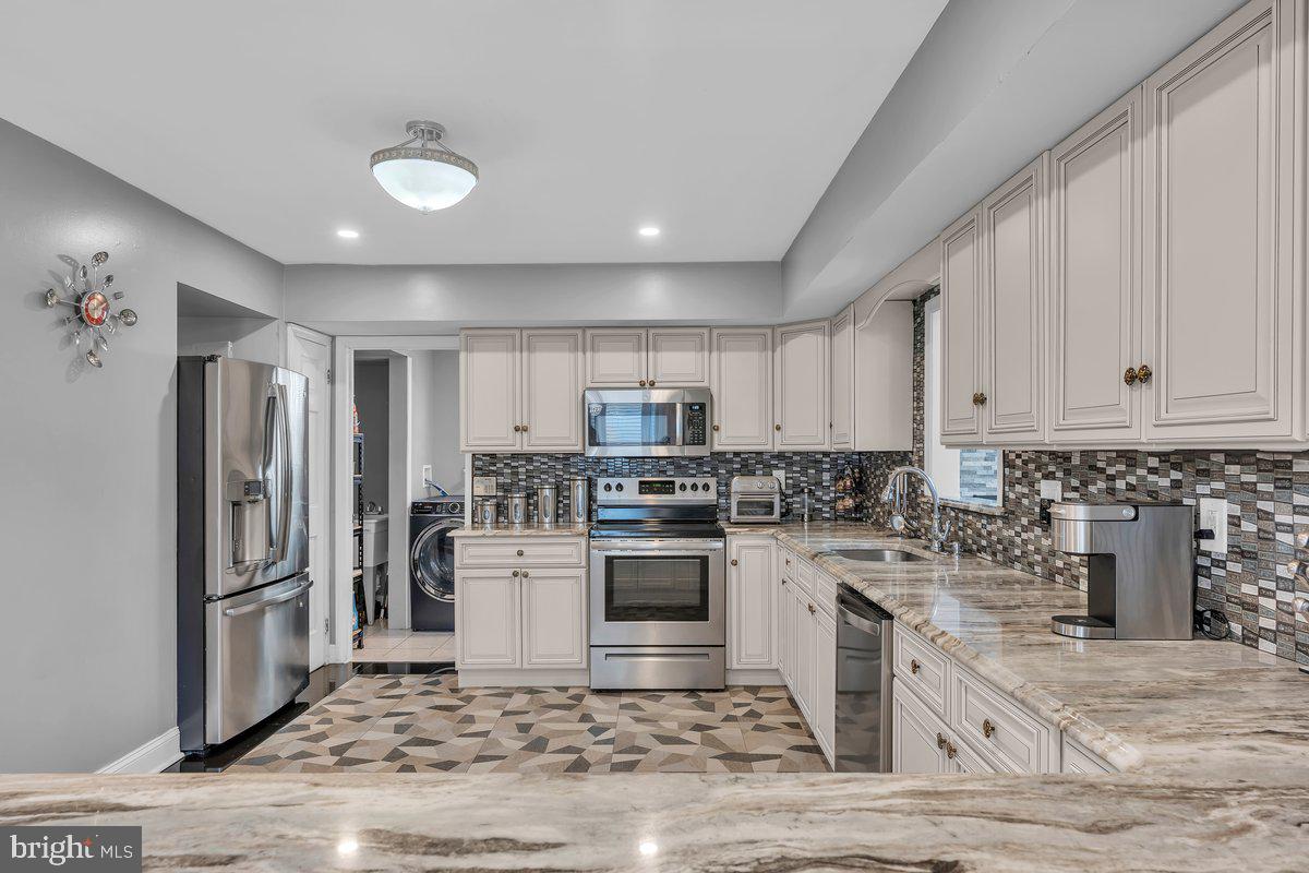 NESHAMINY VALLEY - Residential