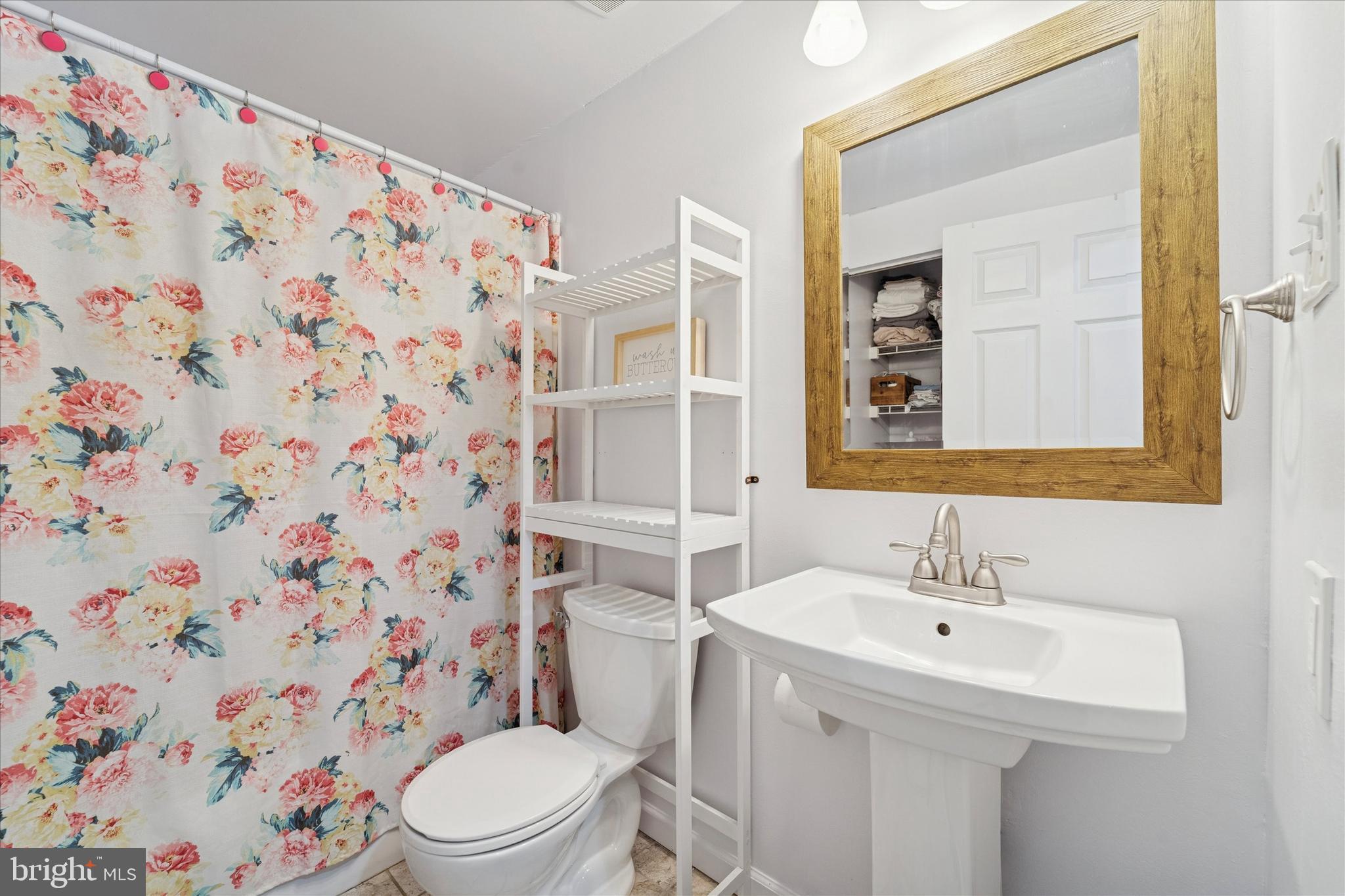 HIDDEN FOREST - Residential