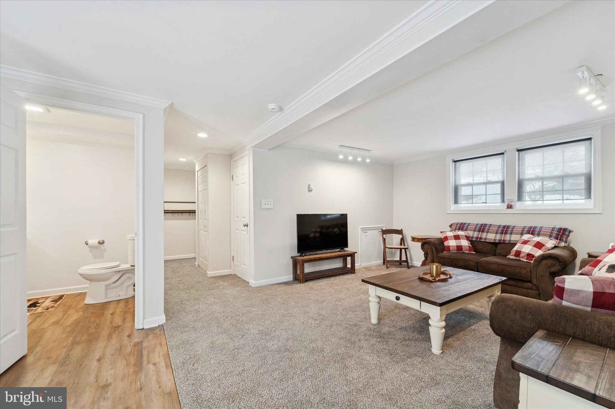 HIDDEN FOREST - Residential