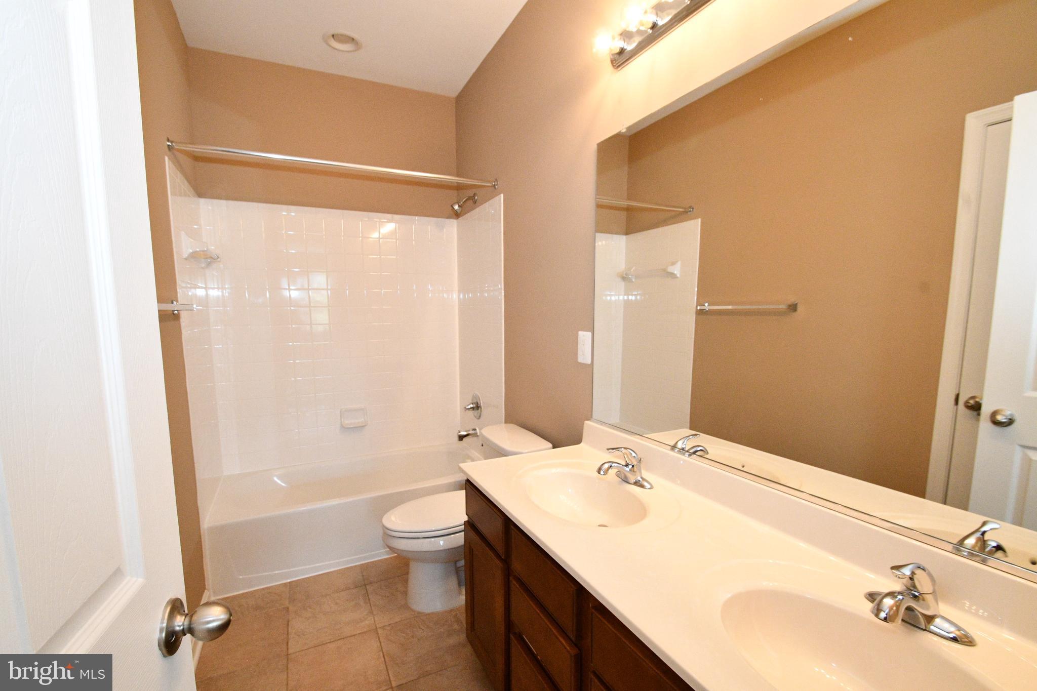 AUSTIN RIDGE - Residential Lease