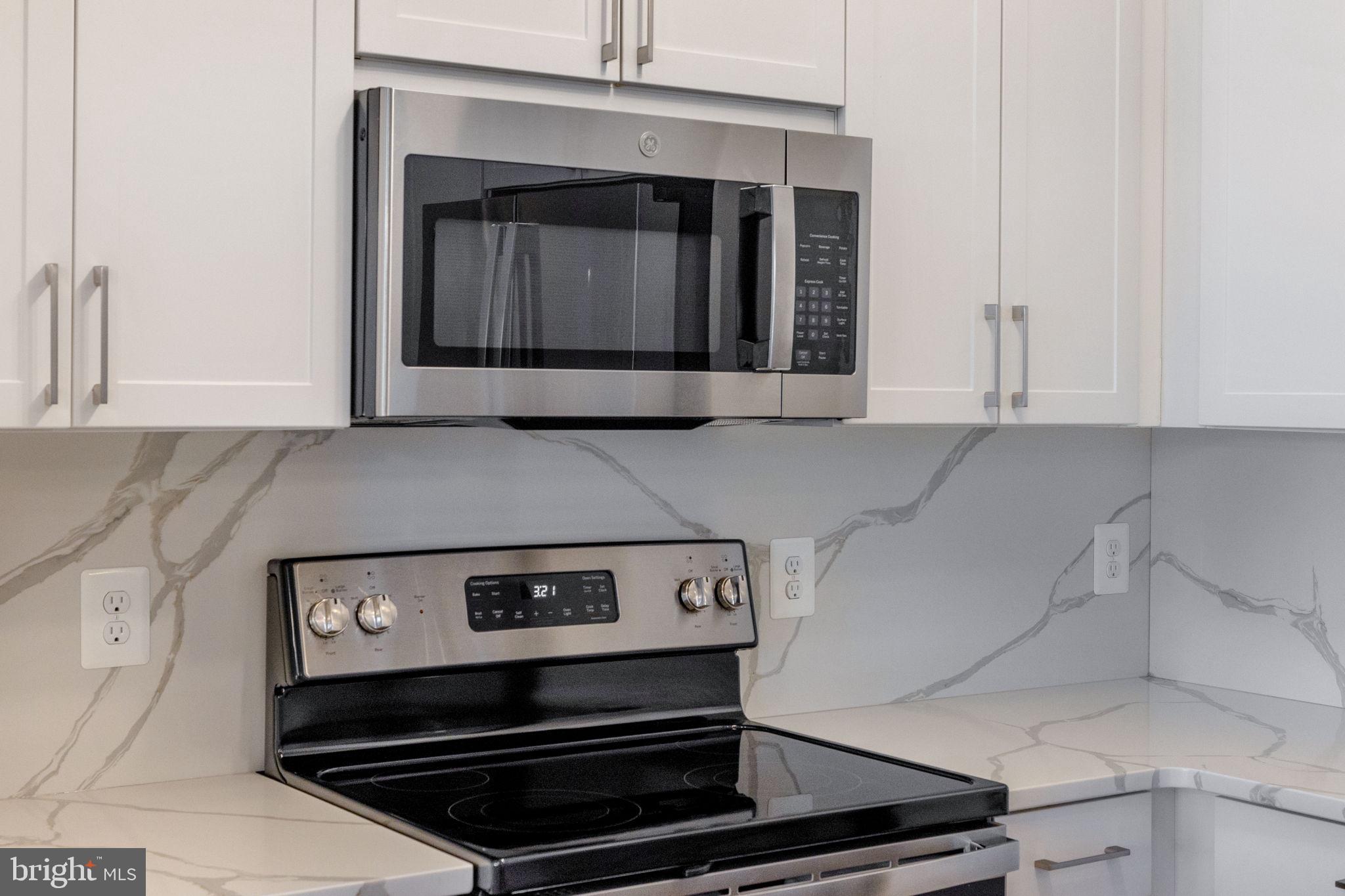 BOULEVARD VI TOWNS - Residential