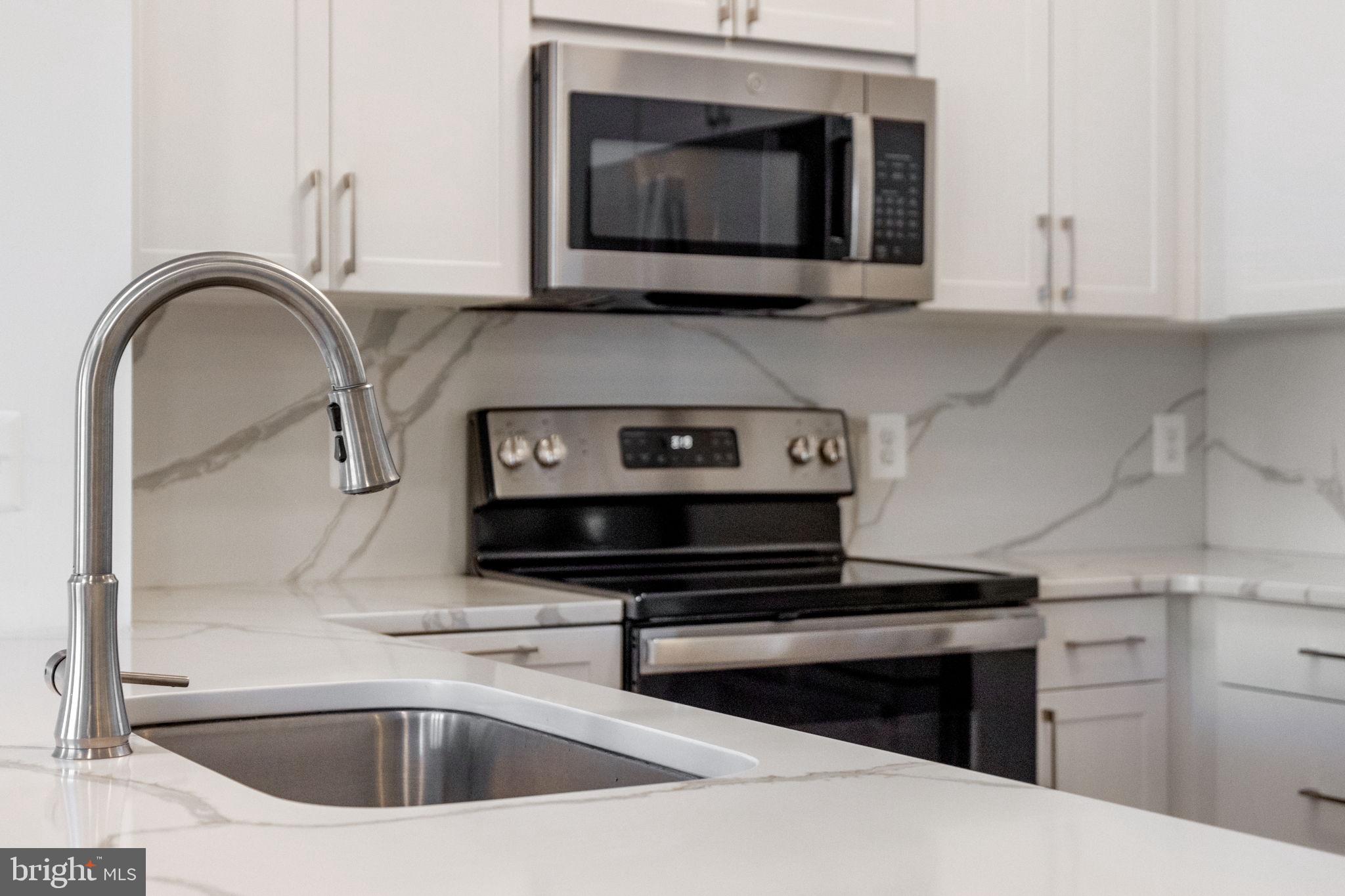 BOULEVARD VI TOWNS - Residential