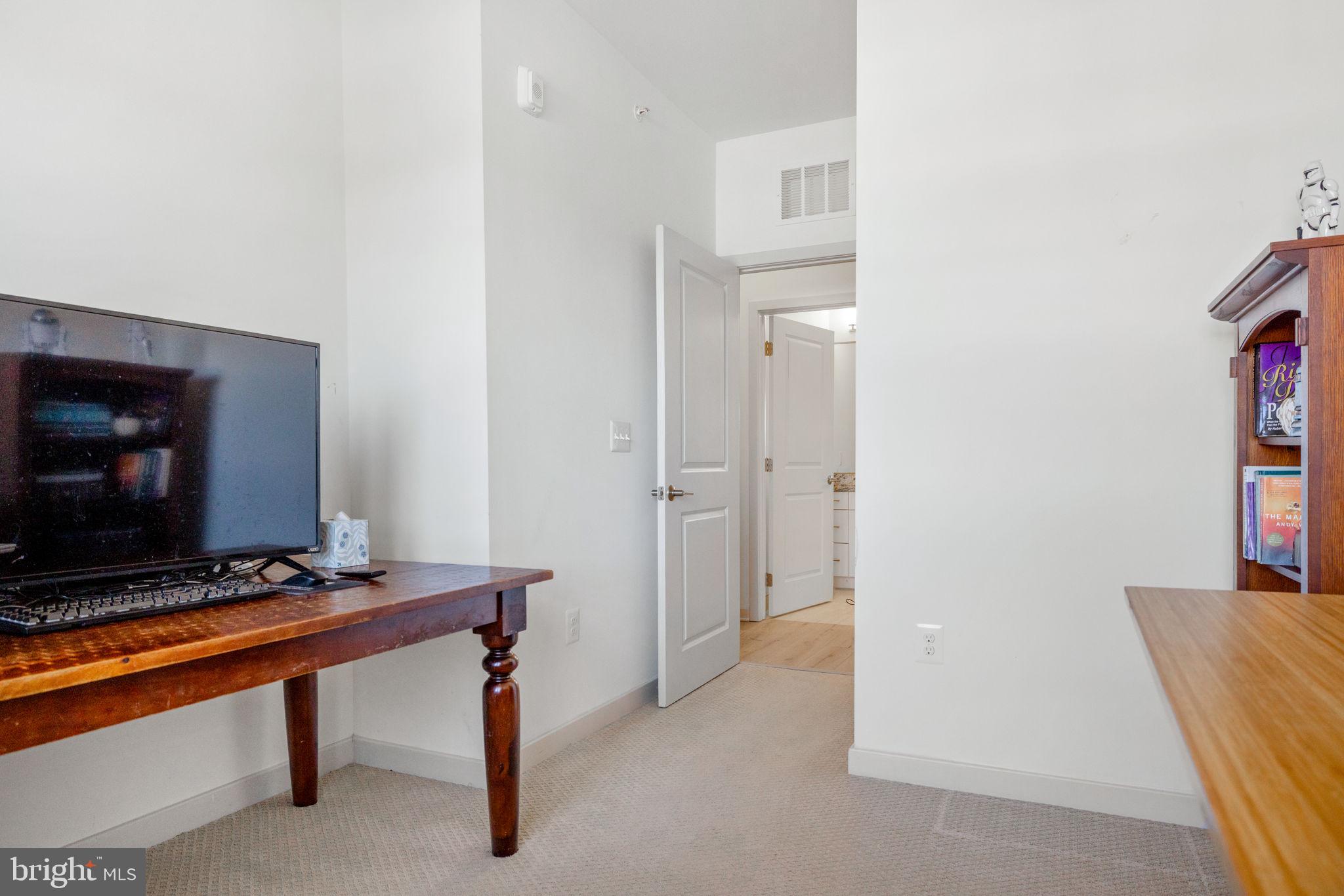 BOULEVARD VI TOWNS - Residential