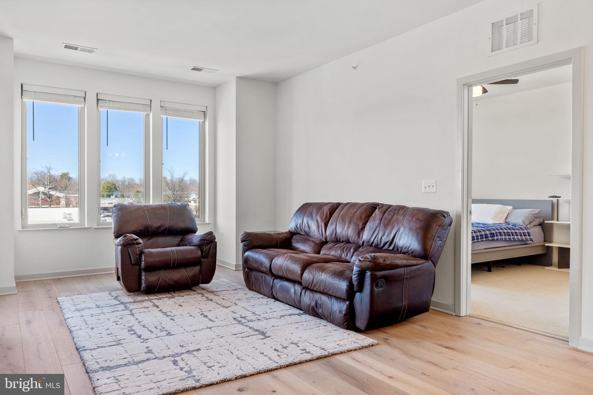 BOULEVARD VI TOWNS - Residential