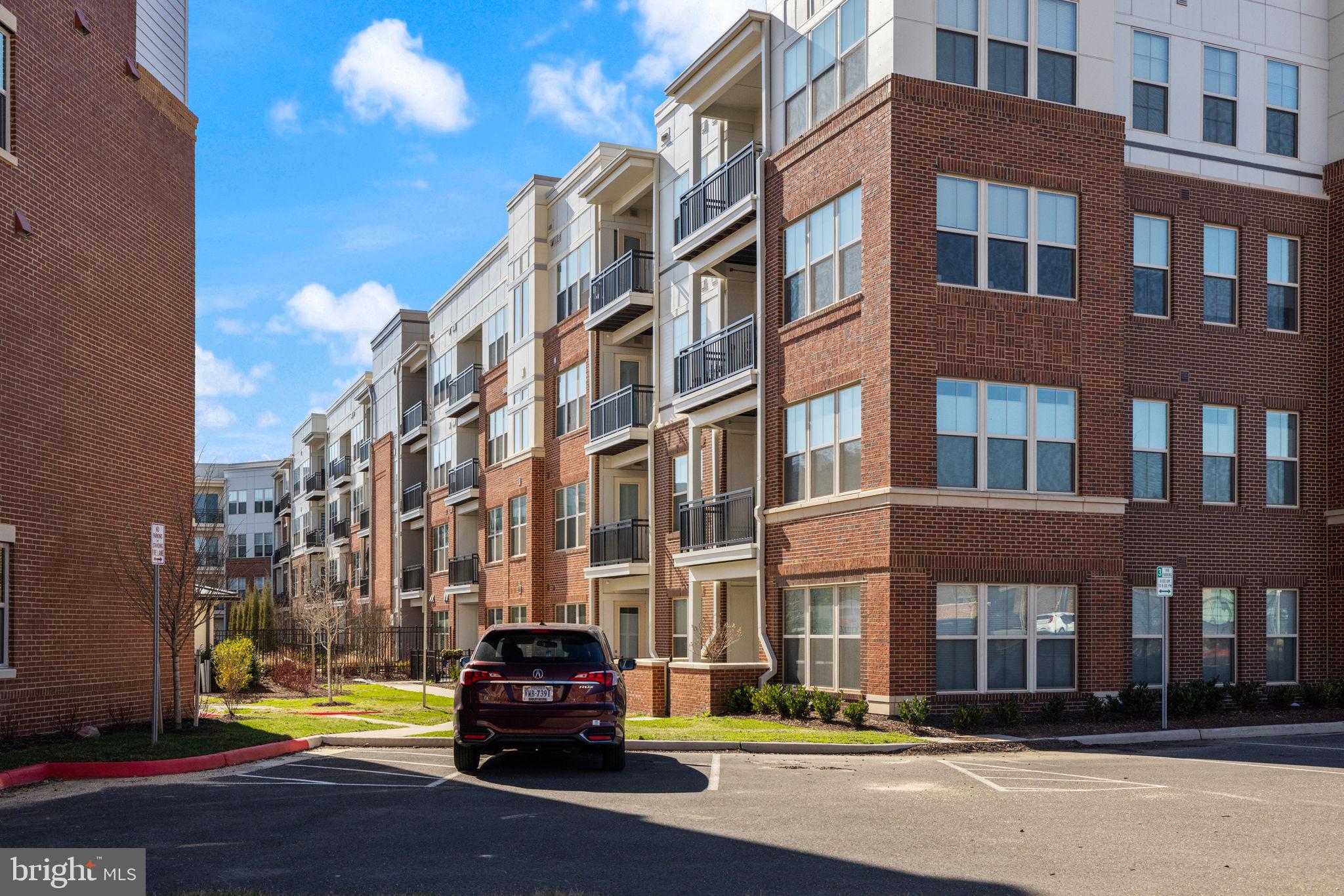 BOULEVARD VI TOWNS - Residential