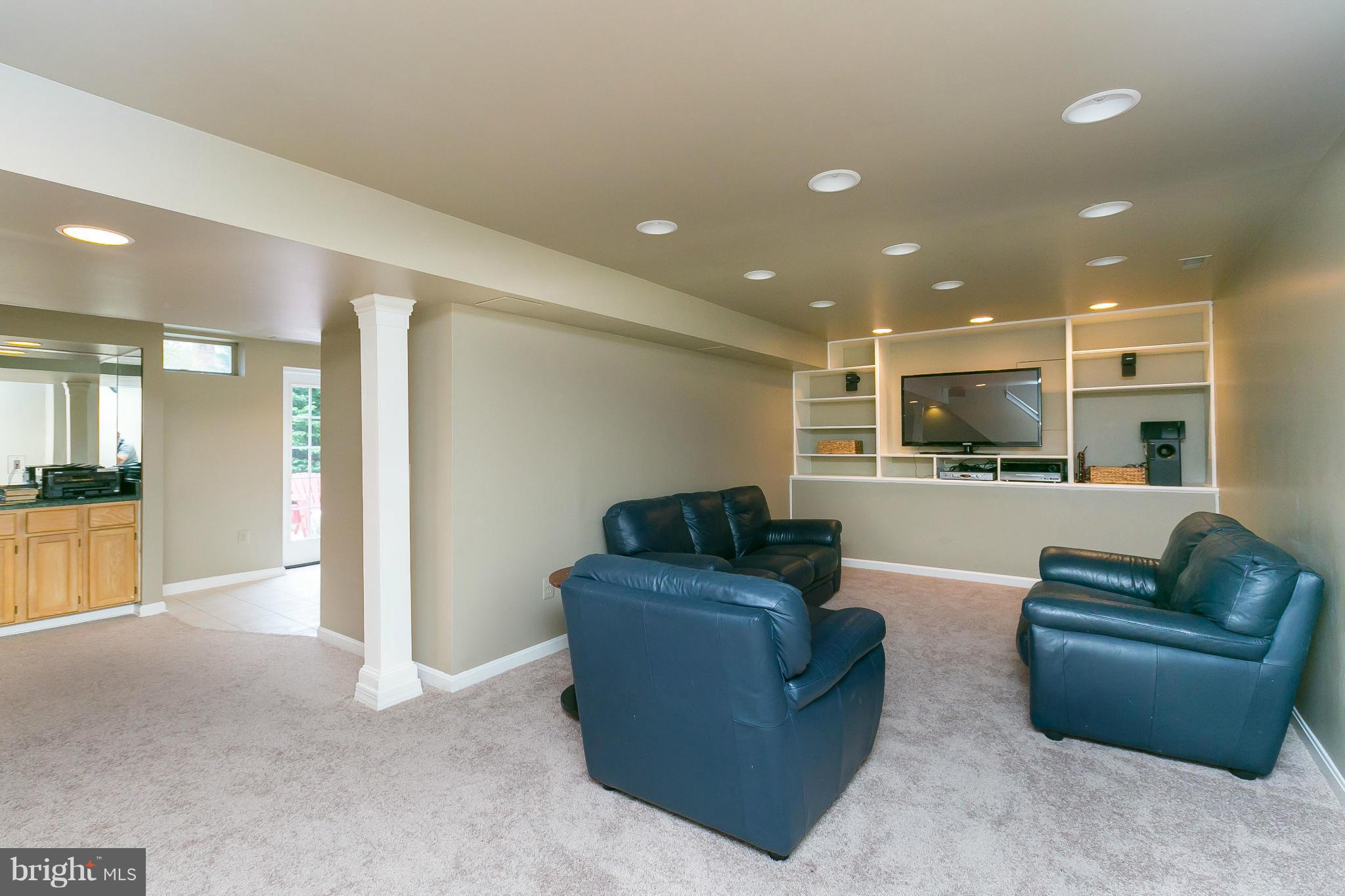 CHAPMAN FARM AT CROFTON - Residential