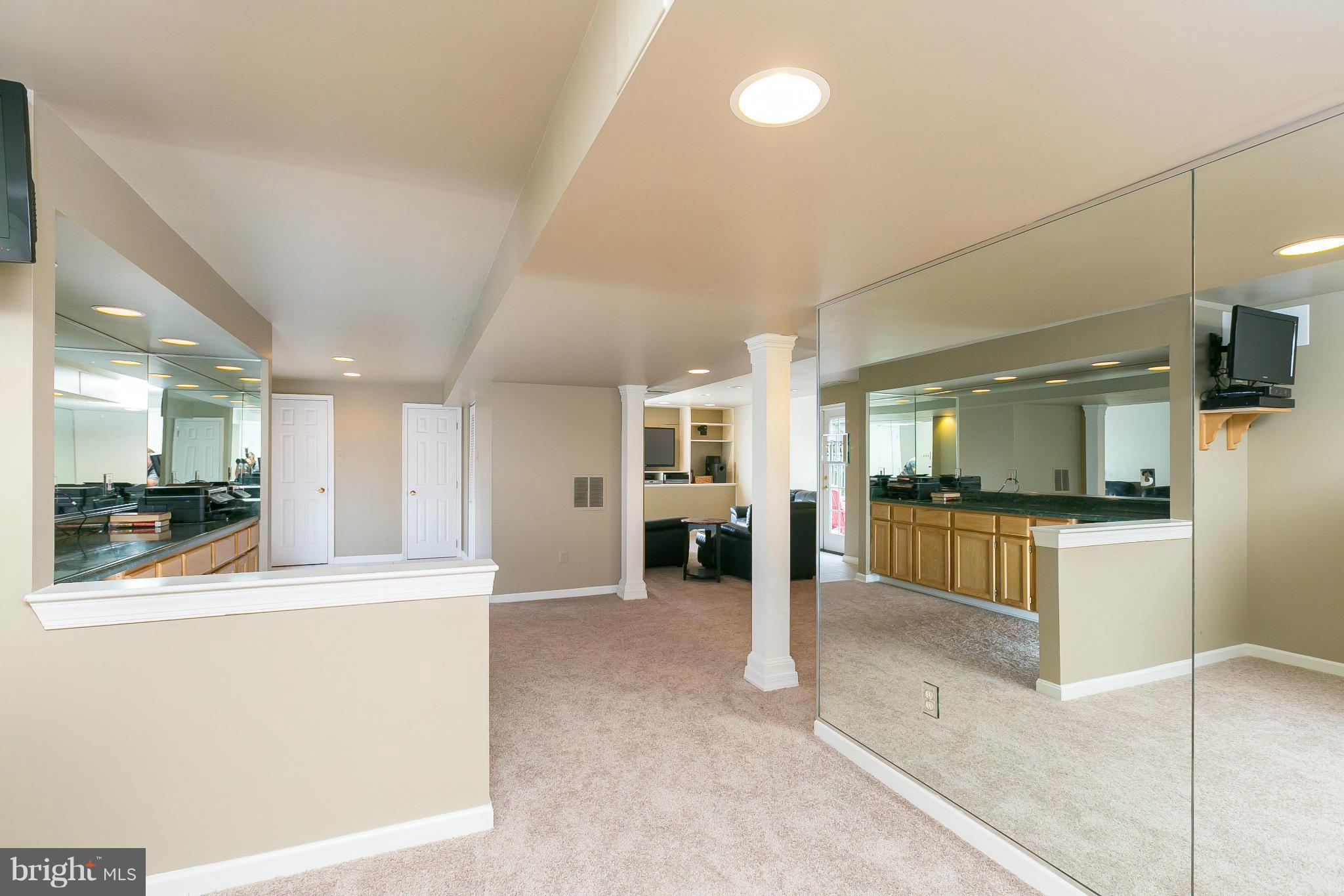 CHAPMAN FARM AT CROFTON - Residential