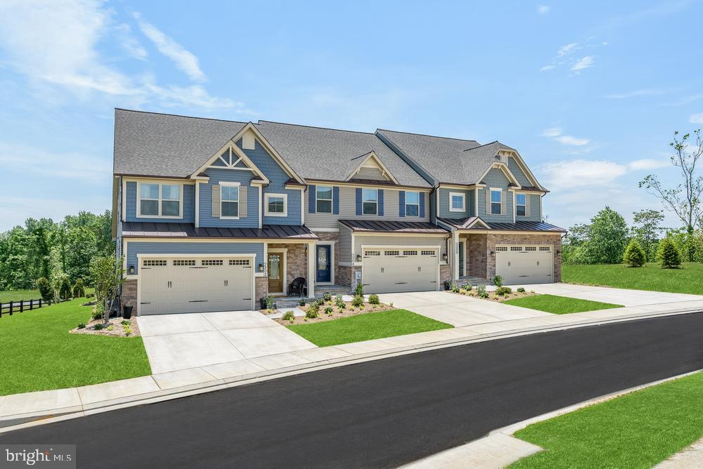 OVERLOOK AT CREEKSIDE - Residential