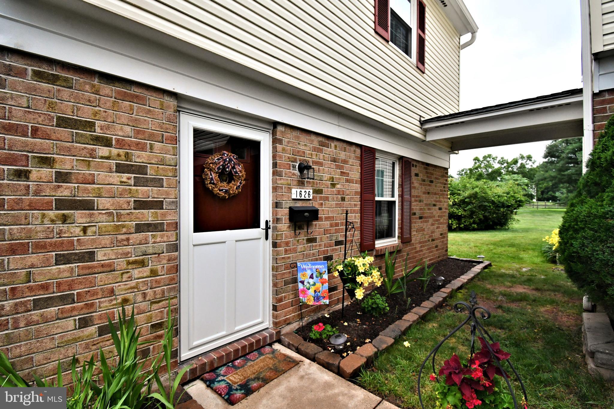 1626 MORTON COURT