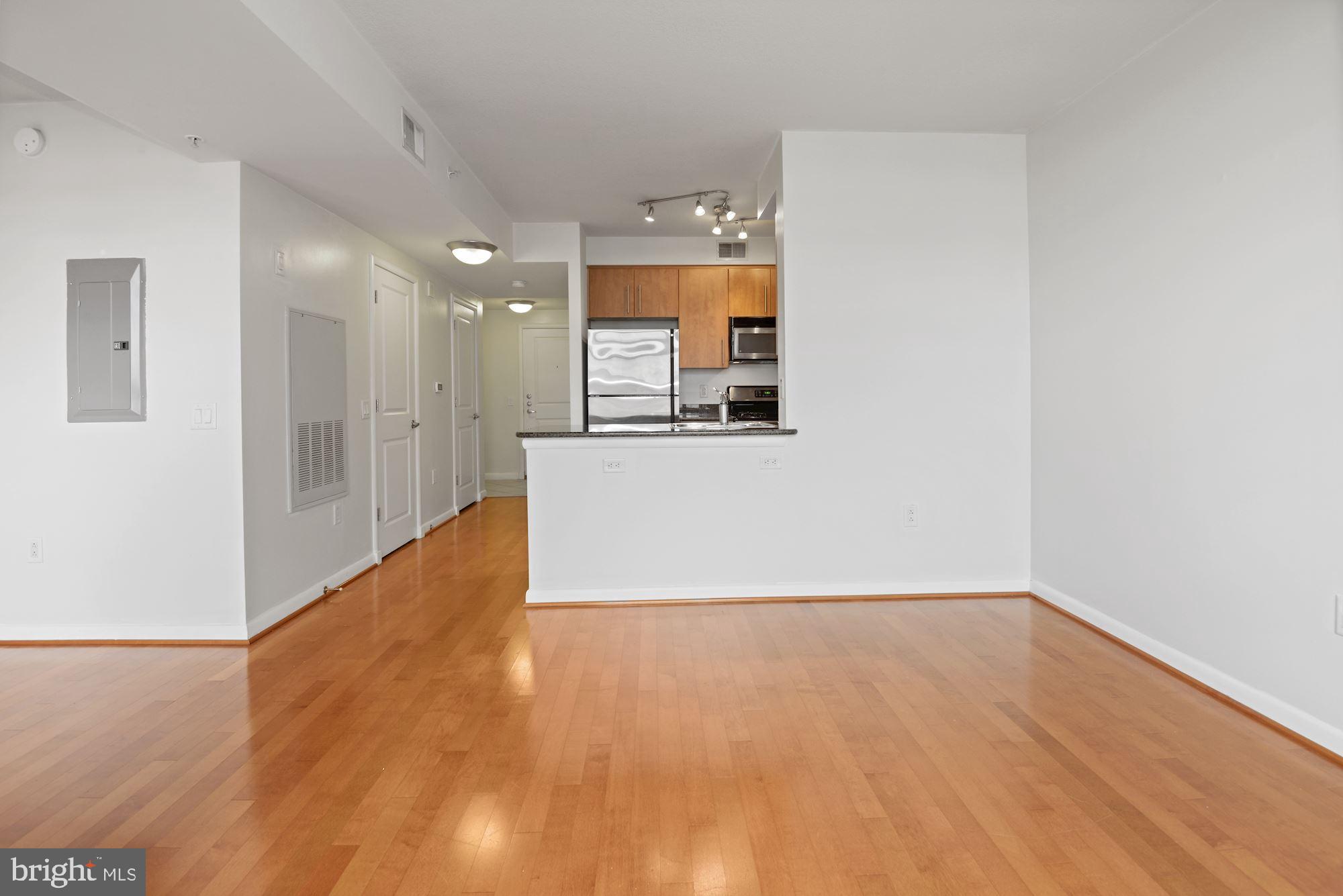 1021 N GARFIELD STREET 623