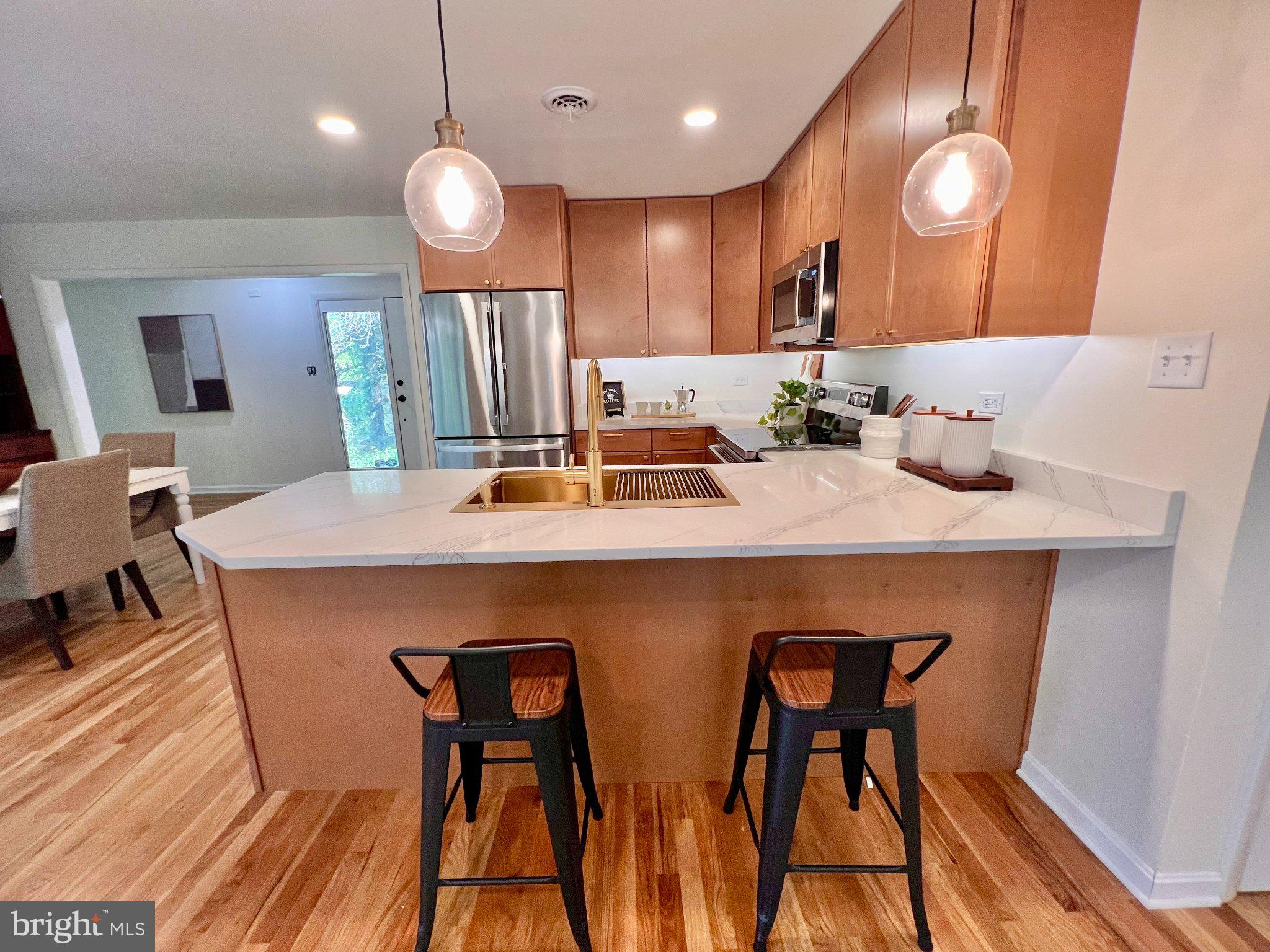 270 FERRY ROAD