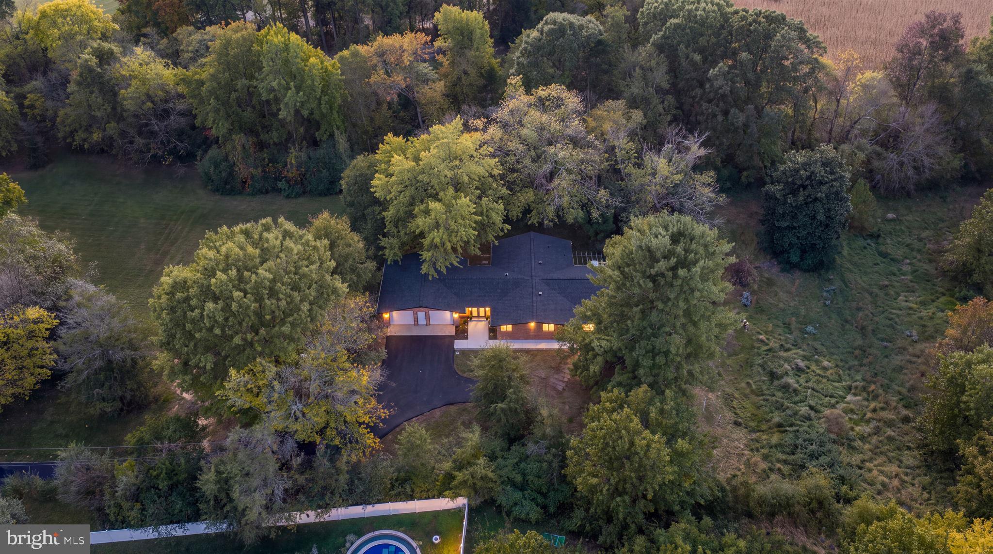 270 FERRY ROAD