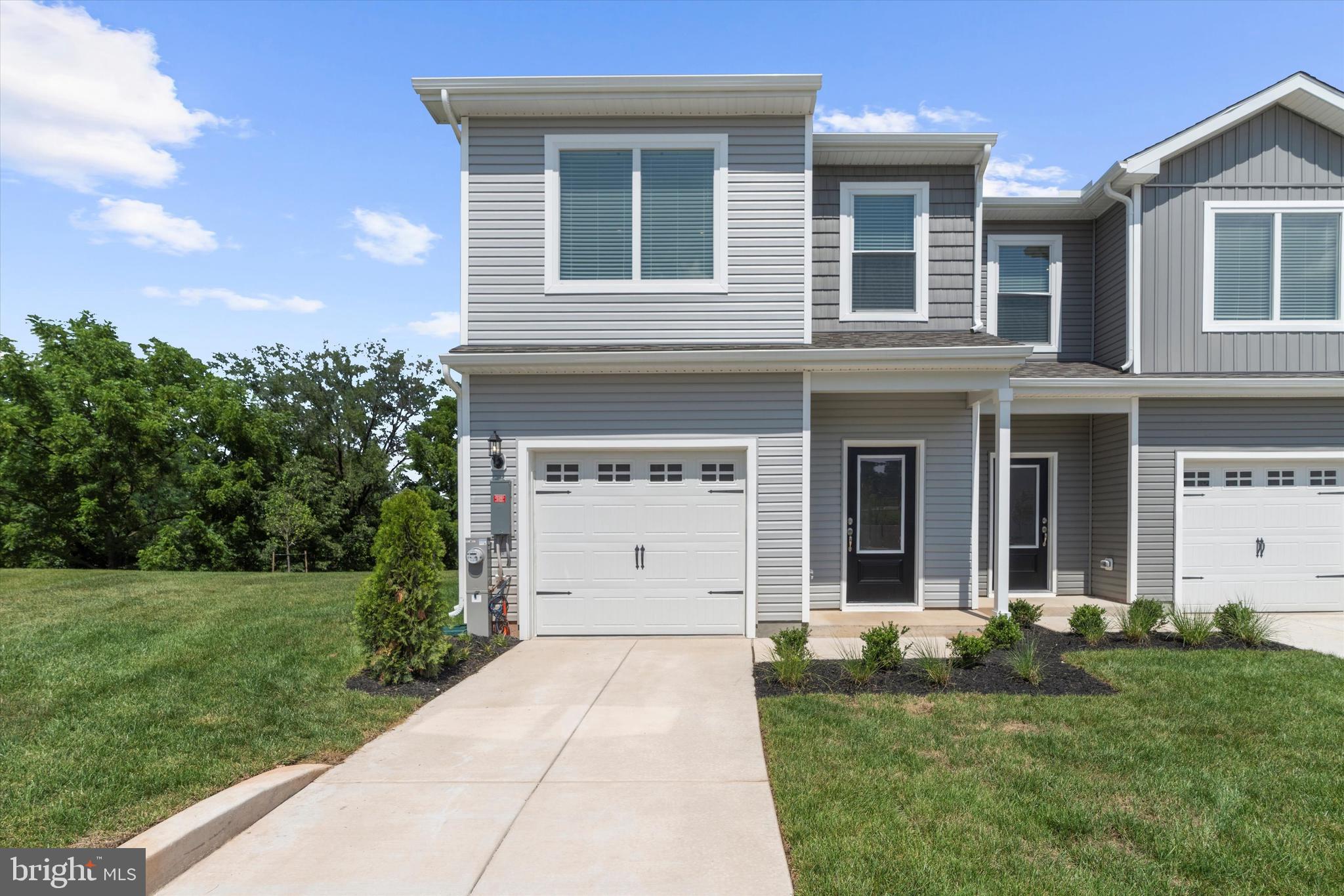 8101 BARTHOLOMEW COURT