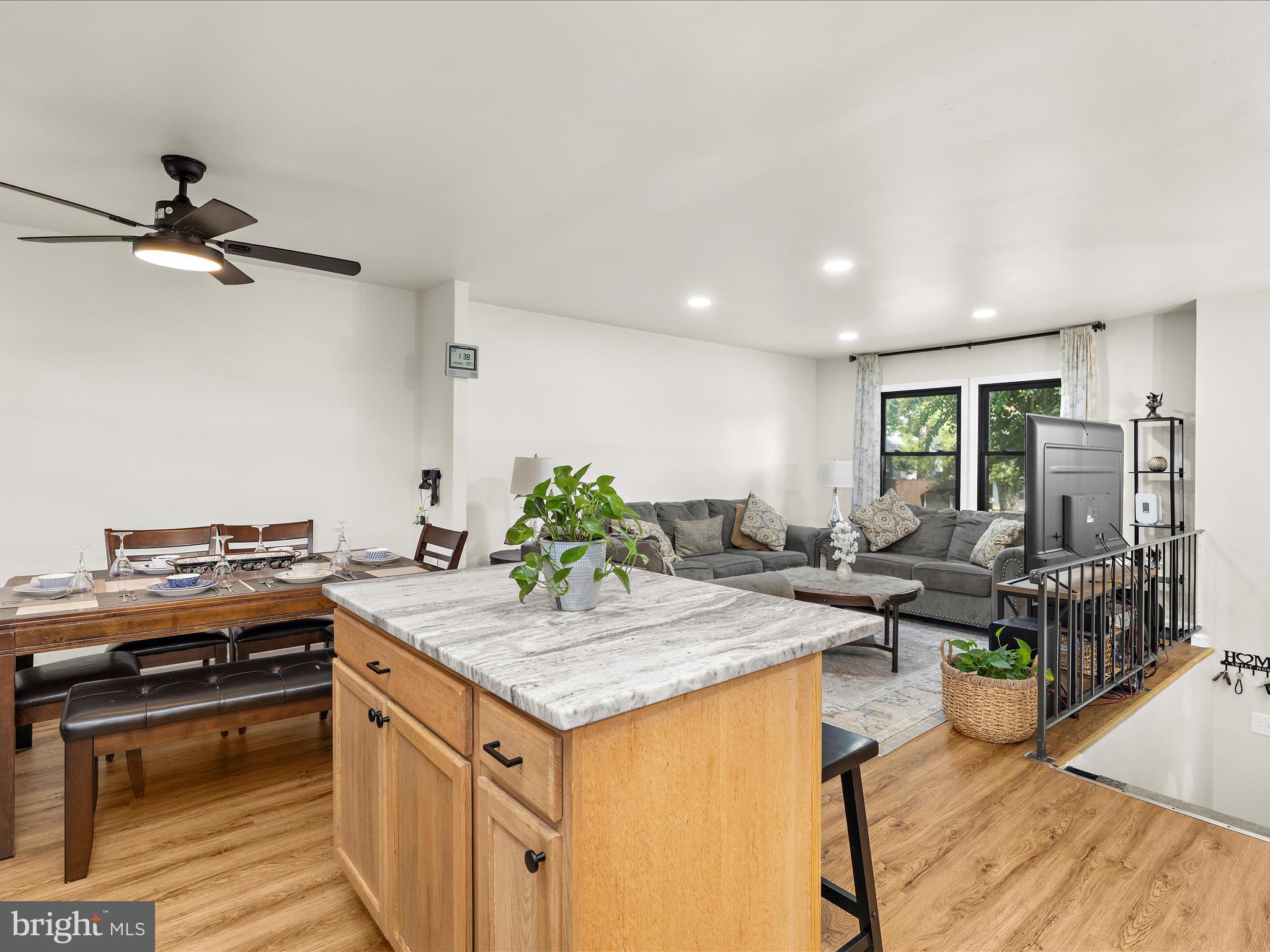 FOUR SEASONS ESTATES - Residential