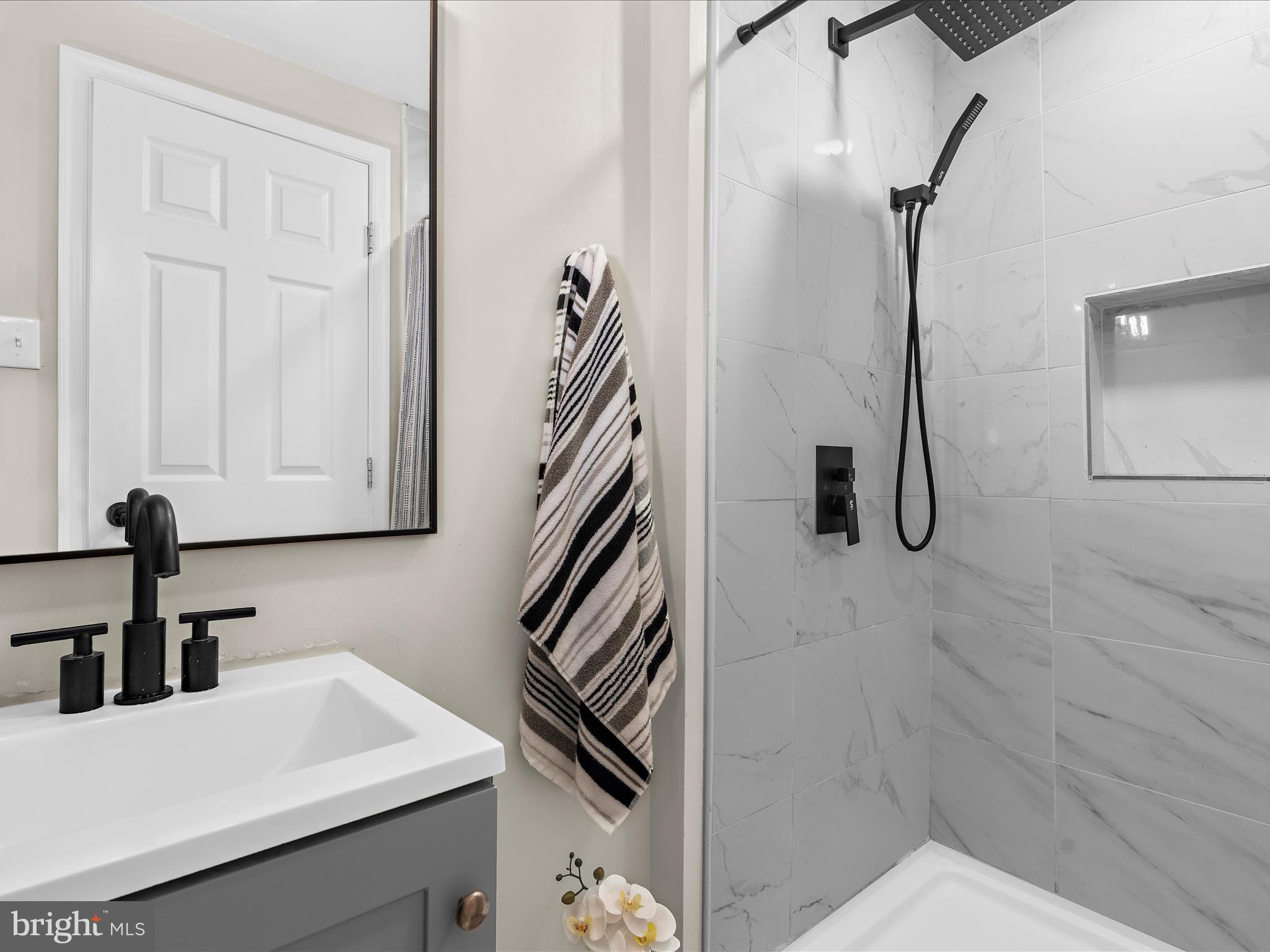 FOUR SEASONS ESTATES - Residential