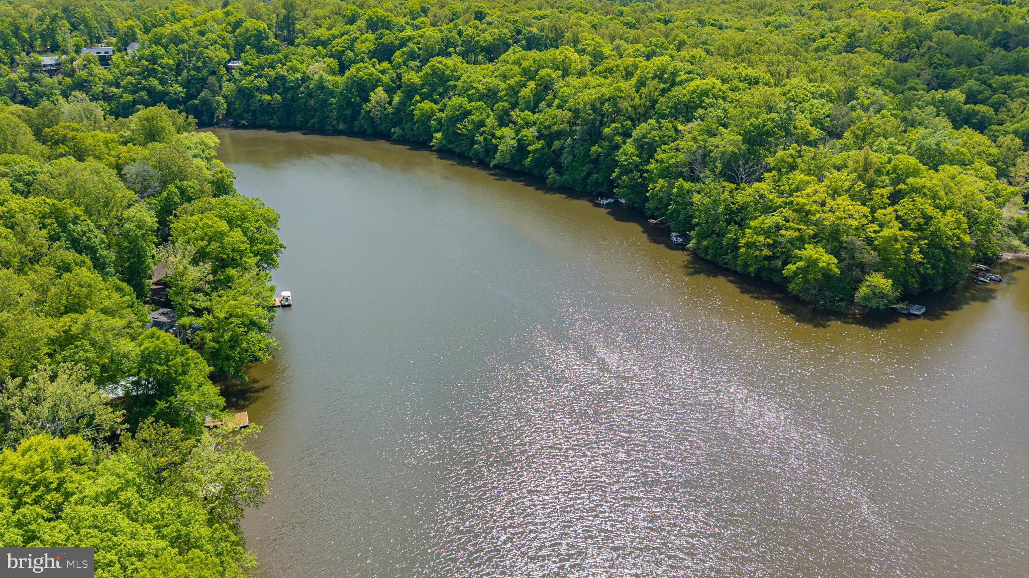 BELL TRACT LAKE JACKSON - Residential