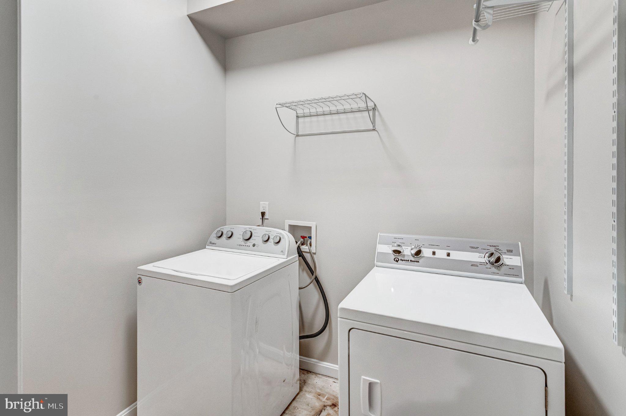 BELL TRACT LAKE JACKSON - Residential