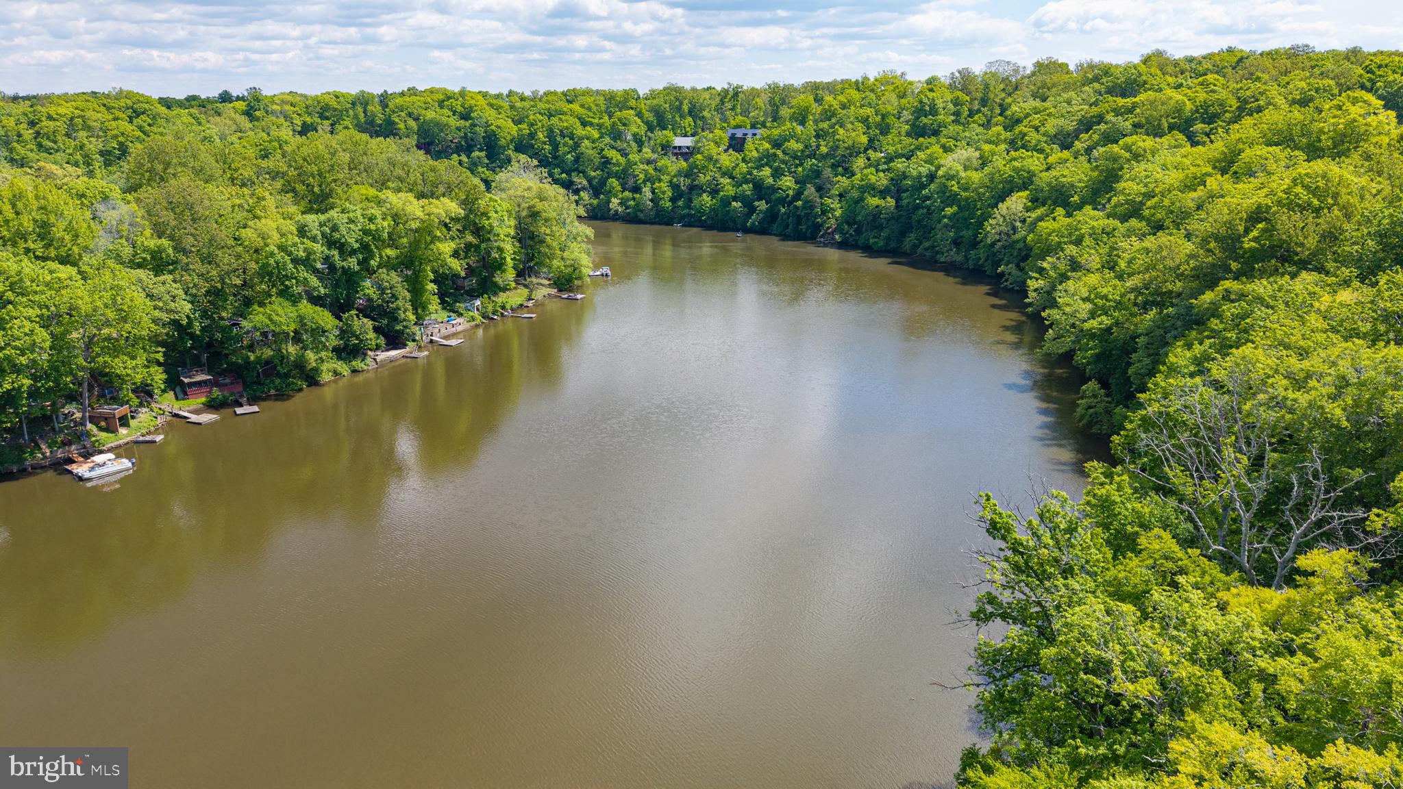 BELL TRACT LAKE JACKSON - Residential