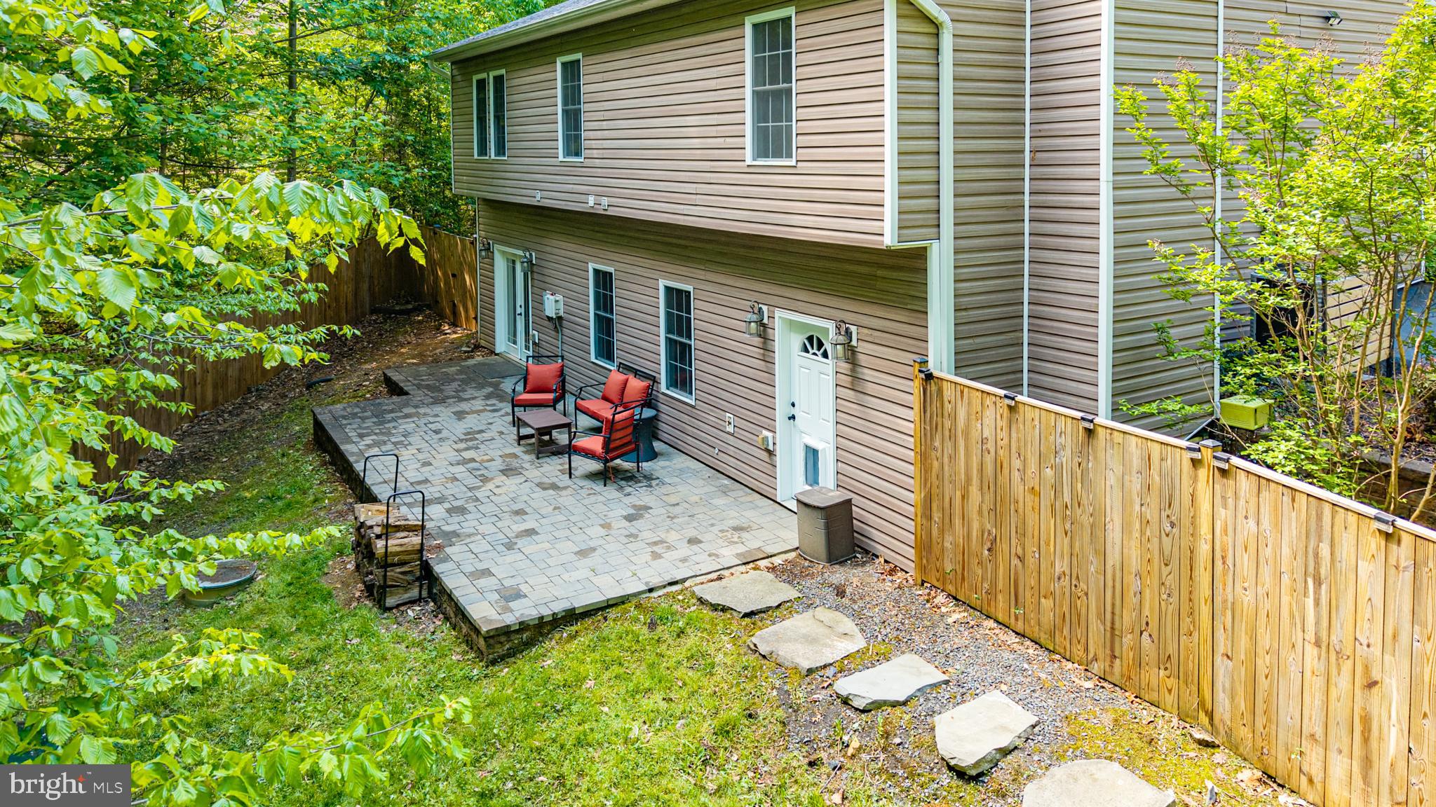 BELL TRACT LAKE JACKSON - Residential