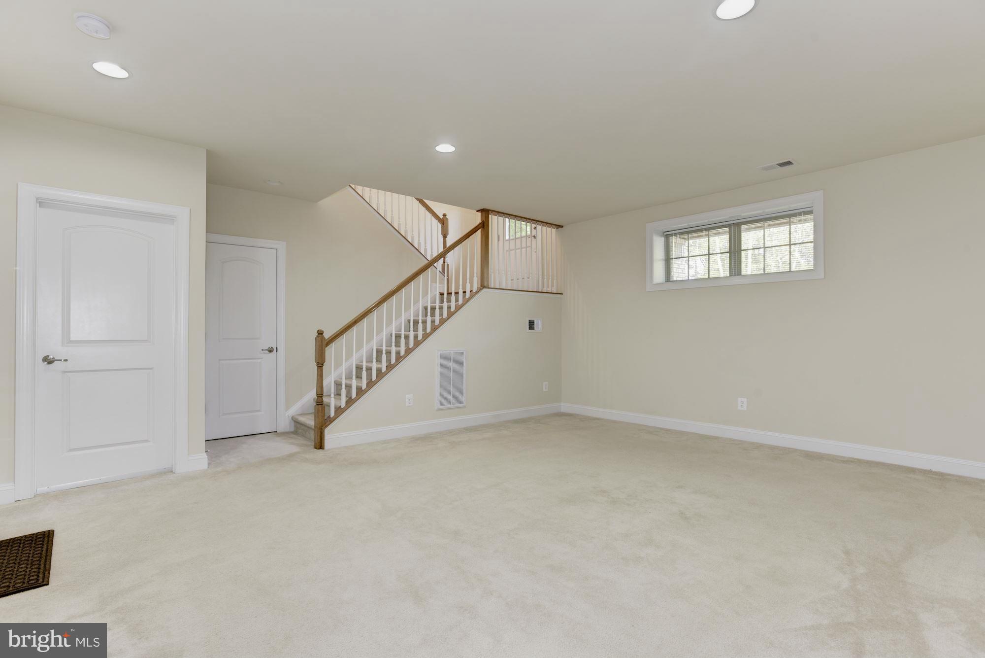 STATION VIEW - Residential Lease