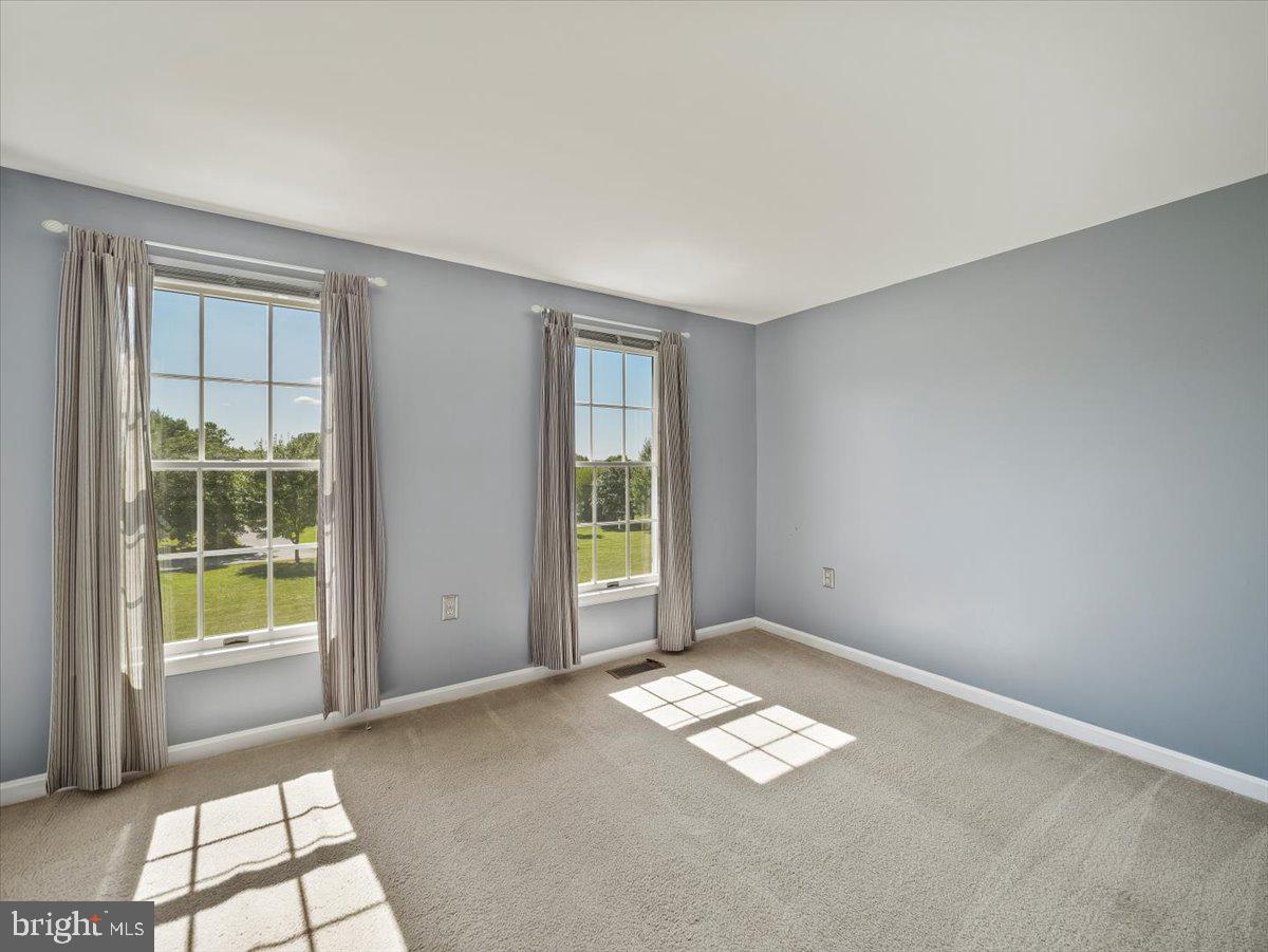 STEEPLE CHASE - Residential