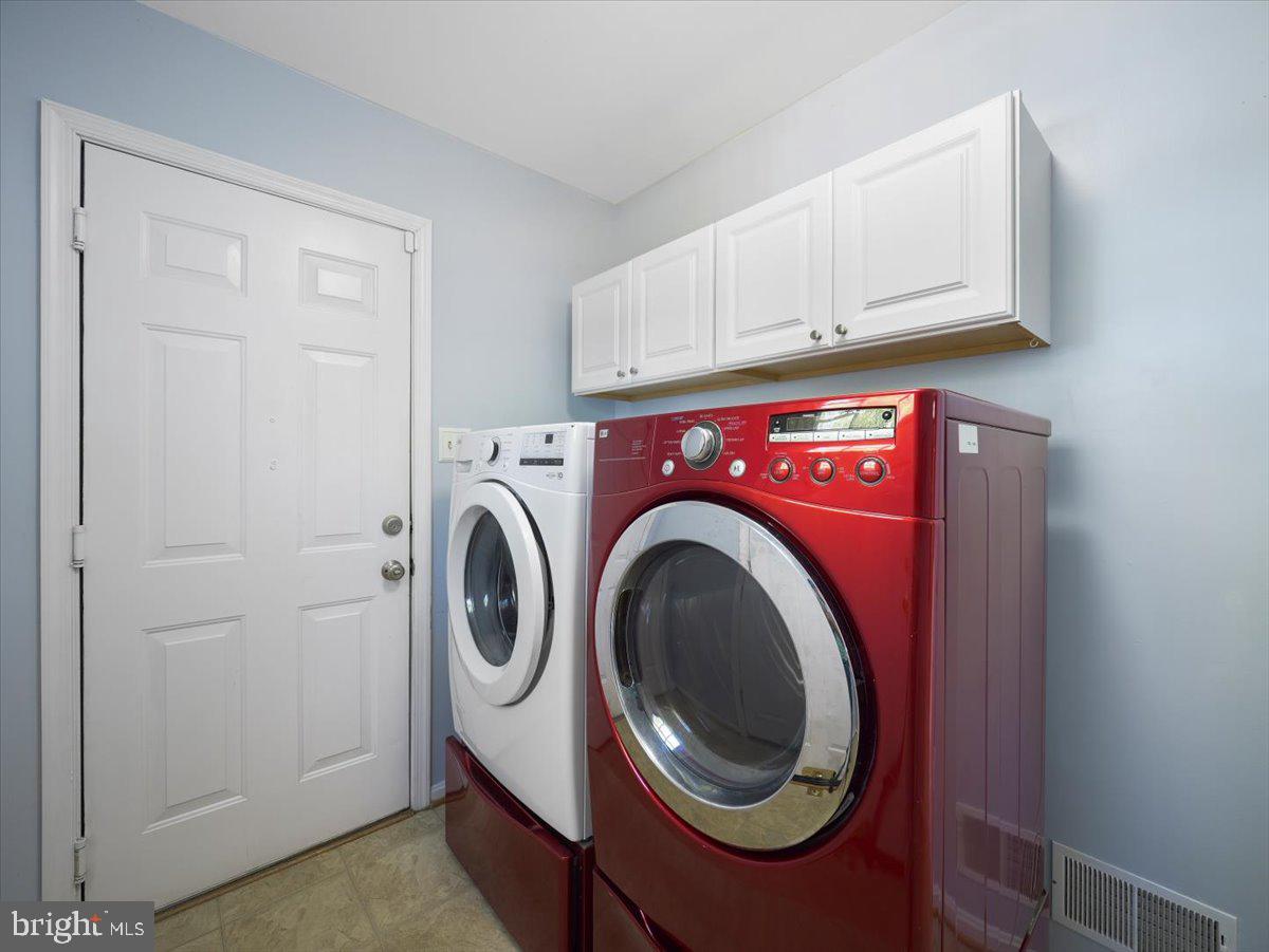 STEEPLE CHASE - Residential