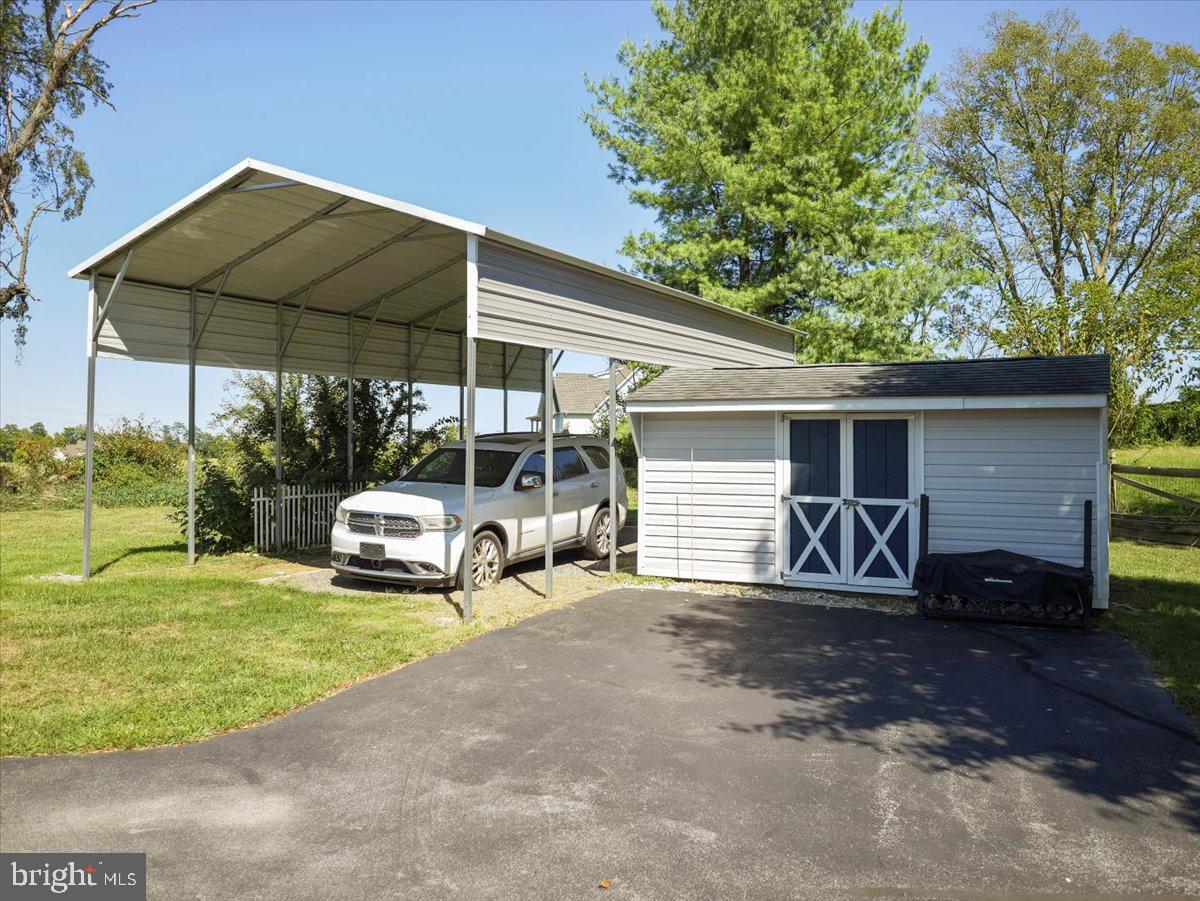 STEEPLE CHASE - Residential