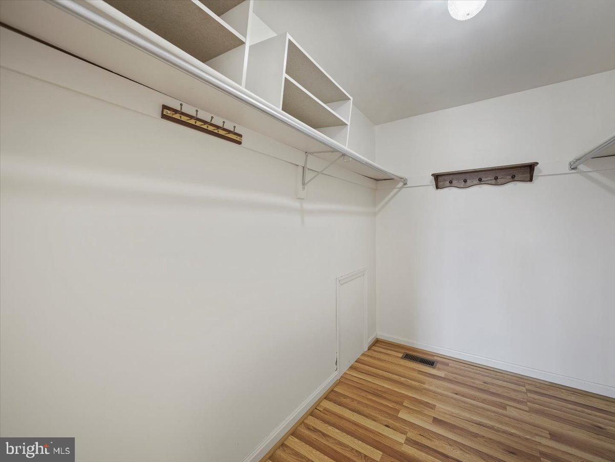 STEEPLE CHASE - Residential