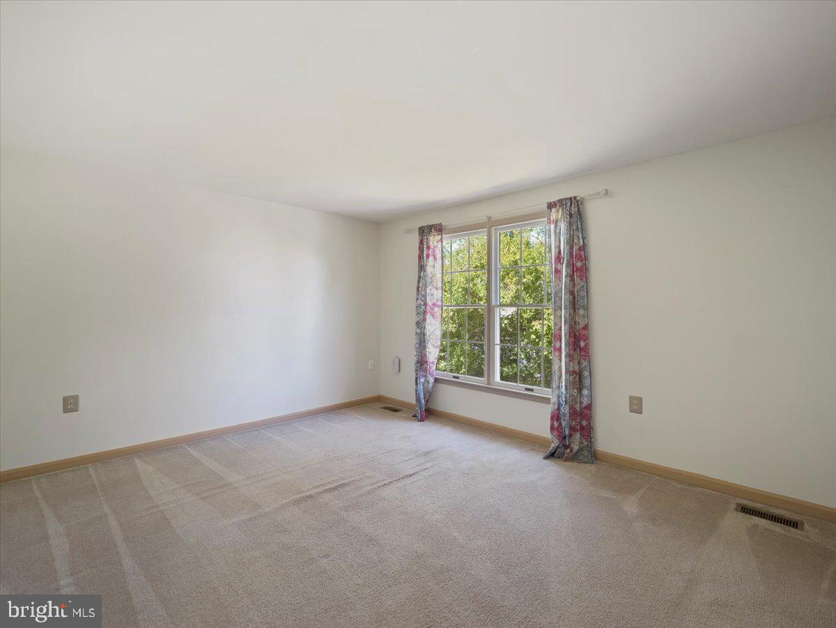 STEEPLE CHASE - Residential