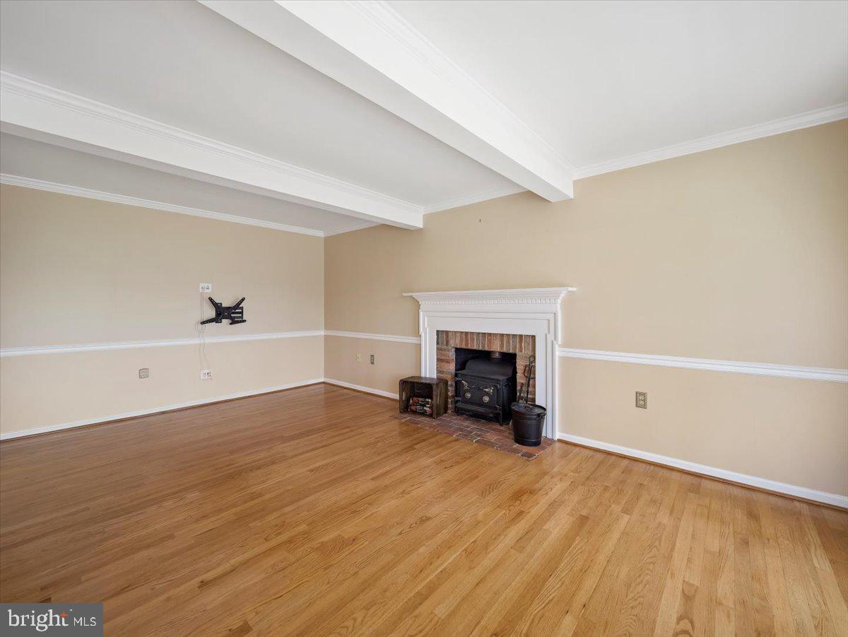 STEEPLE CHASE - Residential