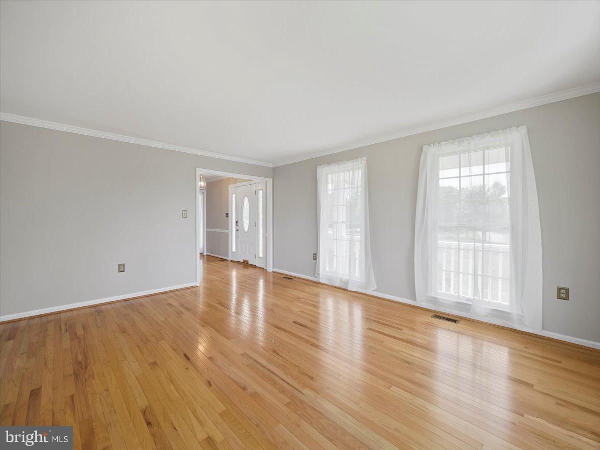 STEEPLE CHASE - Residential