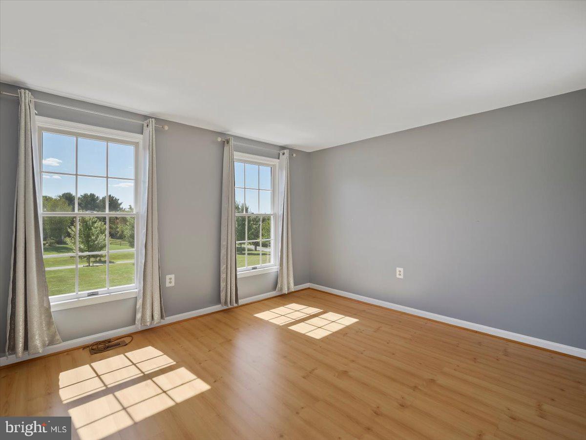 STEEPLE CHASE - Residential