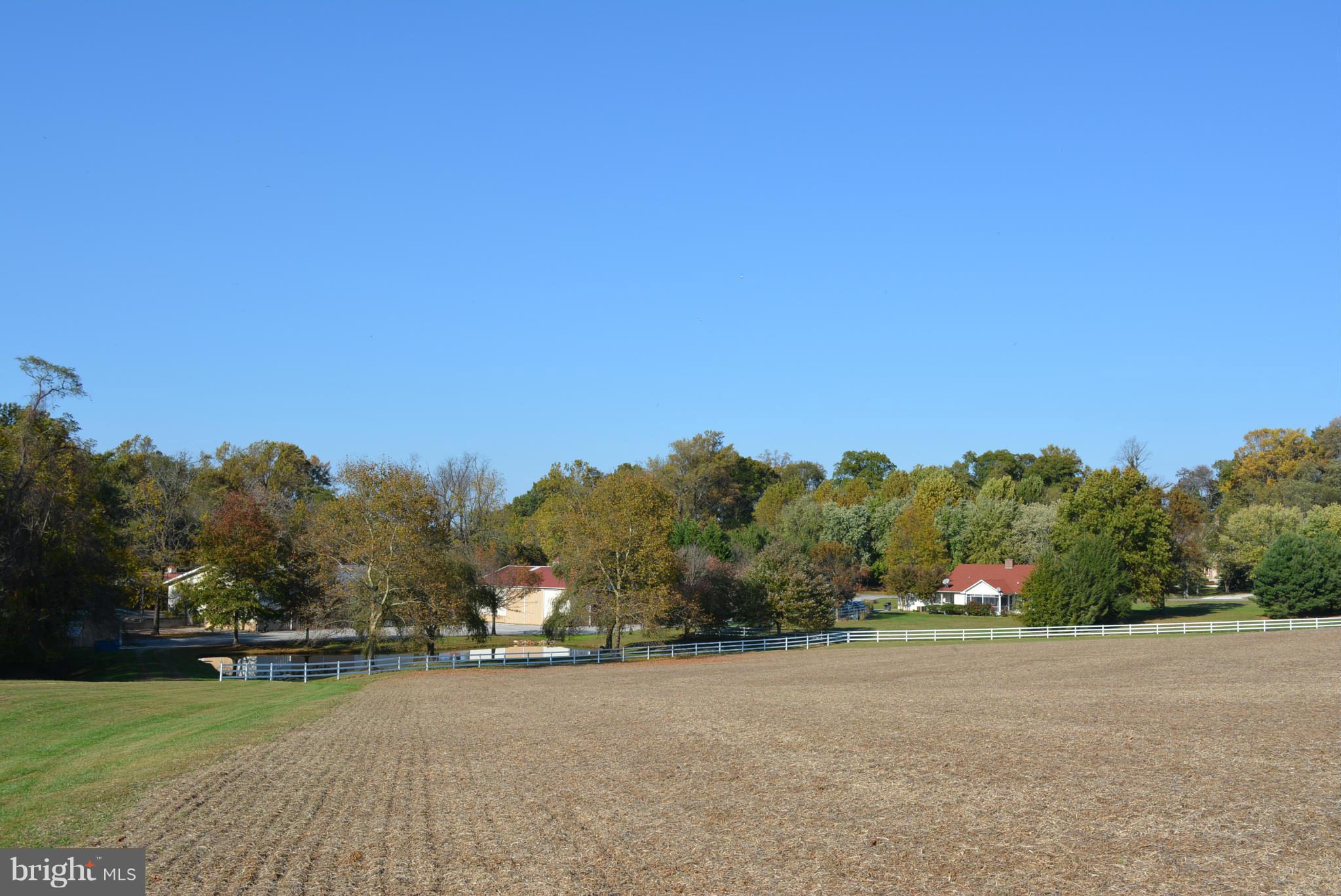 BARRETT LANDS - Farm