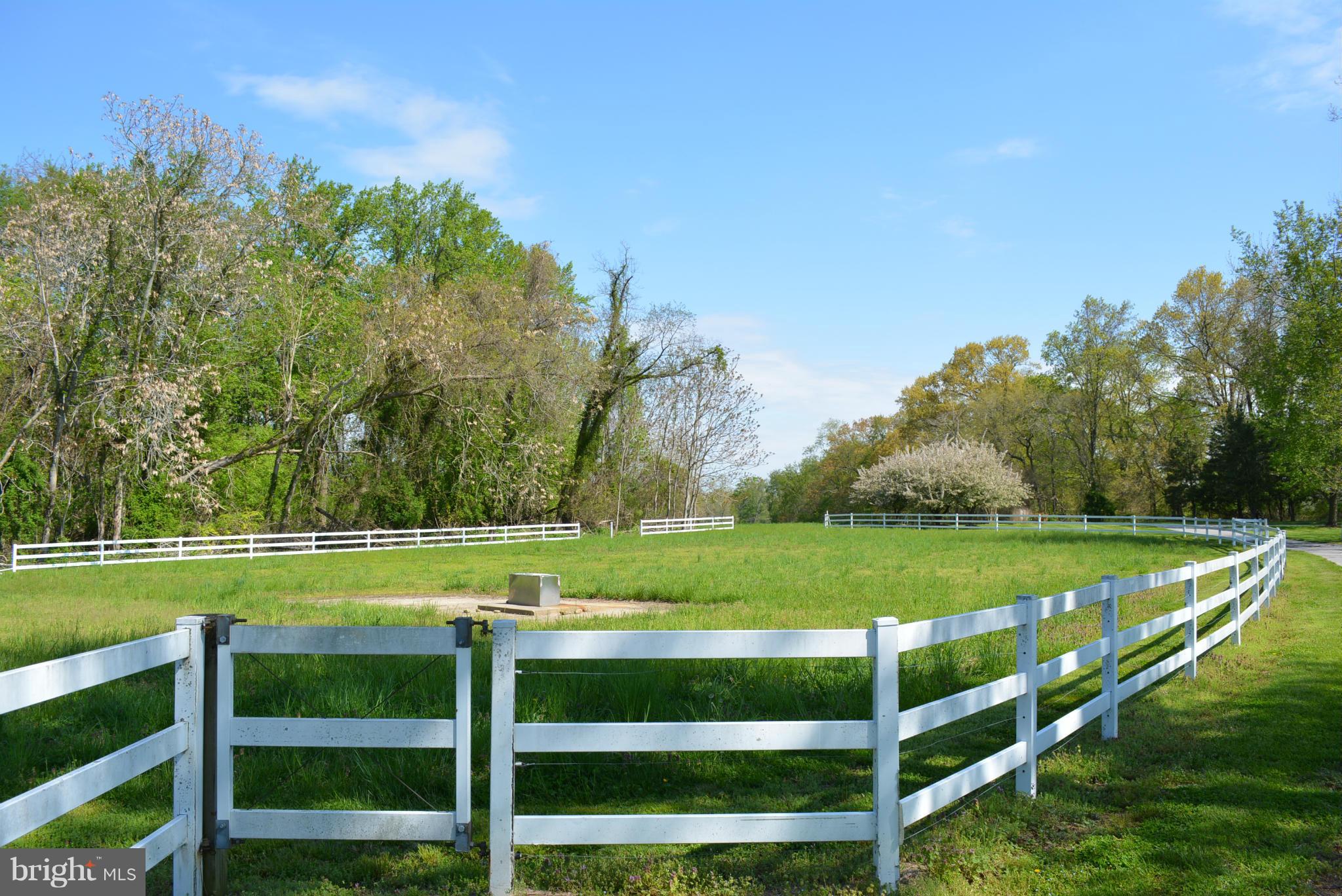 BARRETT LANDS - Farm