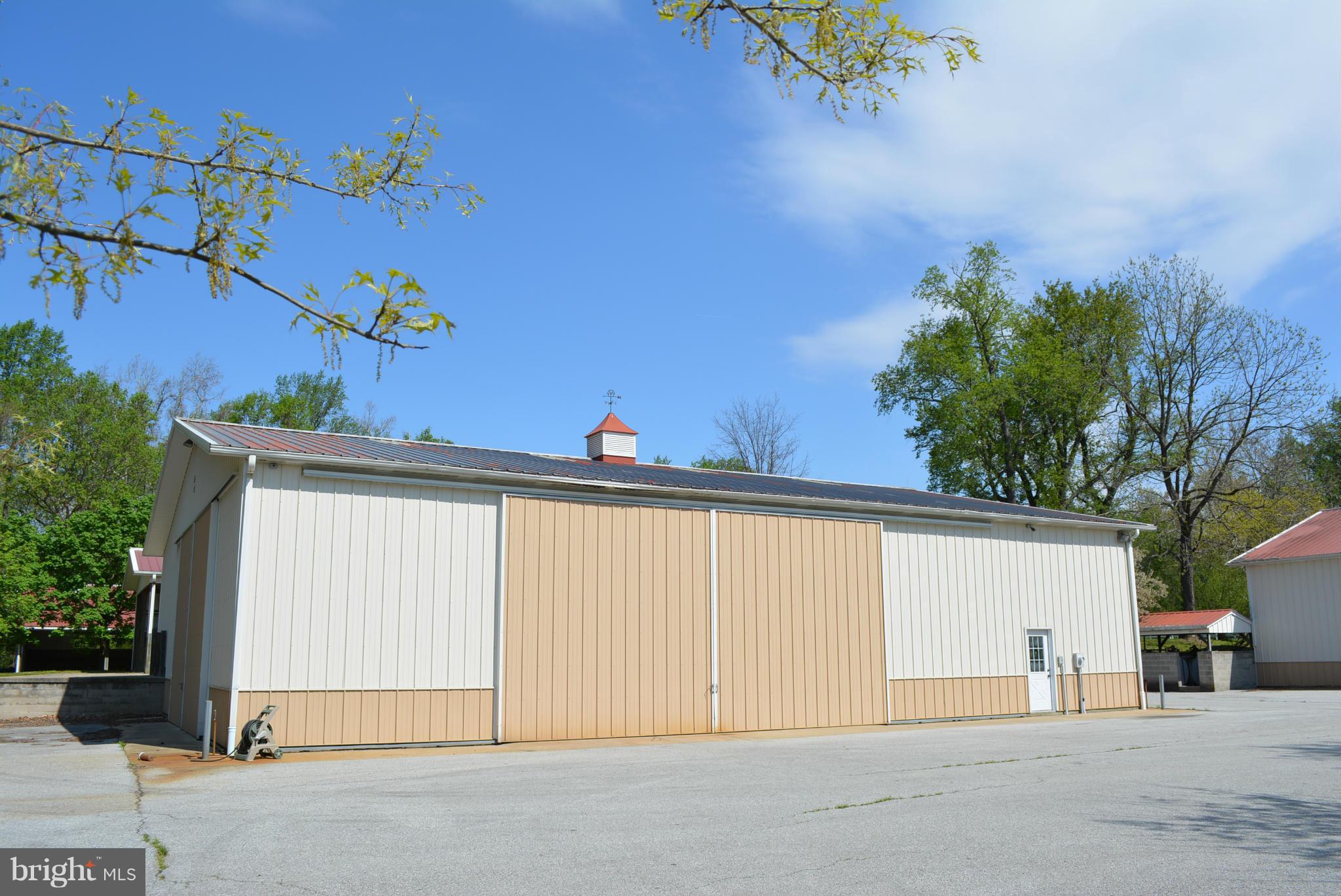 BARRETT LANDS - Farm