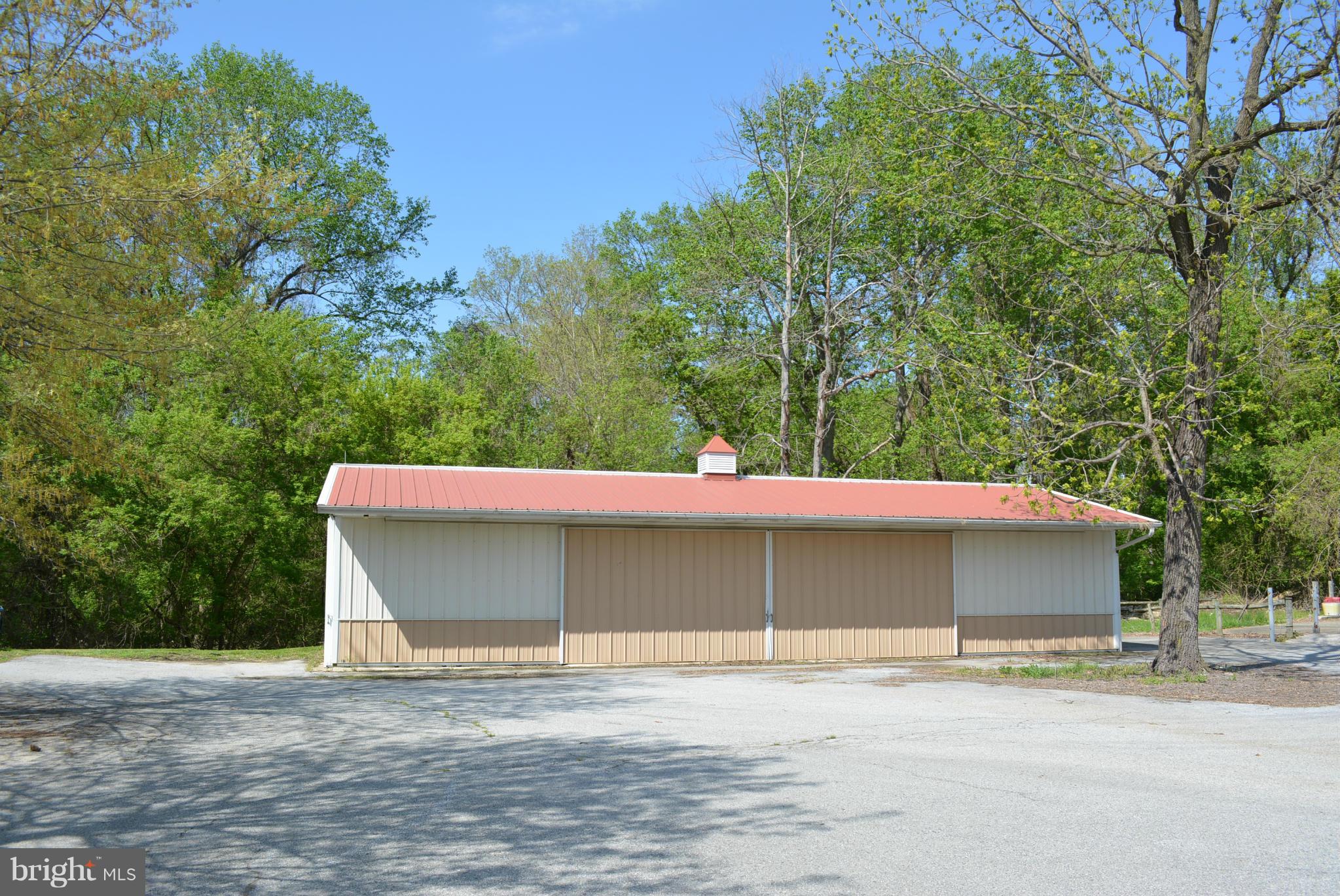 BARRETT LANDS - Farm